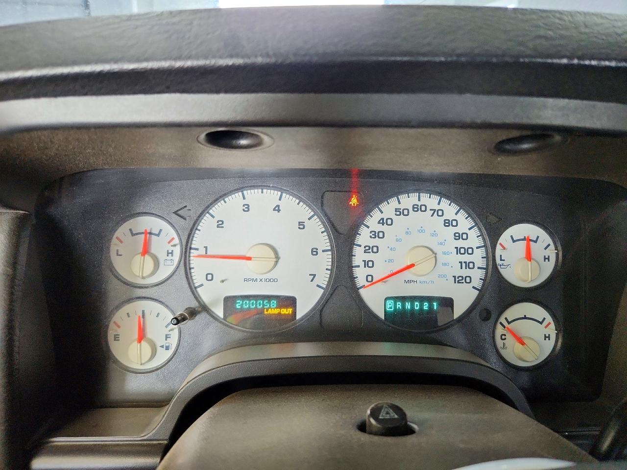 2005 Dodge Ram 2500 St Silver vin: 3D7KS28D95G820284