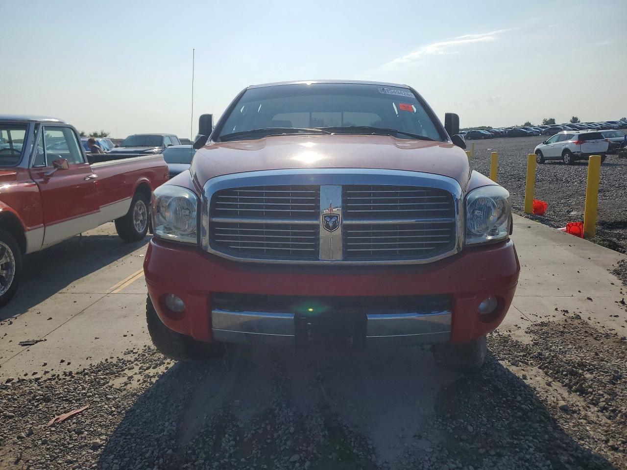 2008 Dodge Ram 2500 Red vin: 3D7KS29A78G226947
