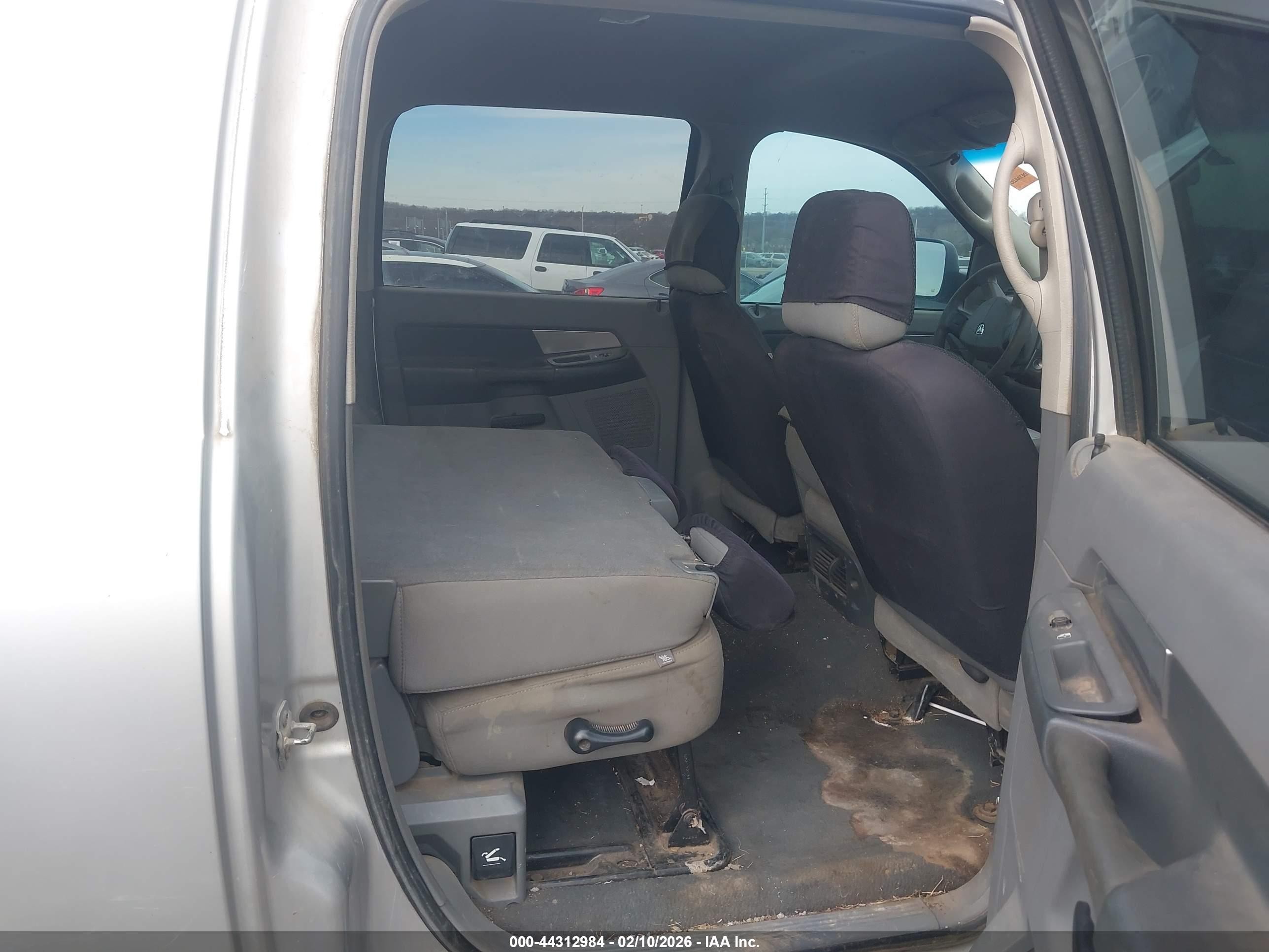 2008 Dodge Ram 2500 Sxt/slt Серебряный vin: 3D7KS29A98G177931