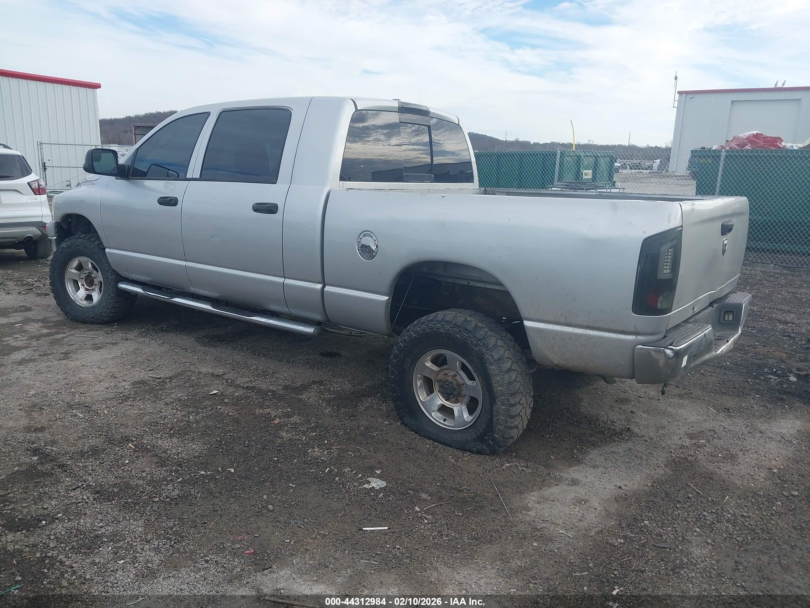 2008 Dodge Ram 2500 Sxt/slt Серебряный vin: 3D7KS29A98G177931