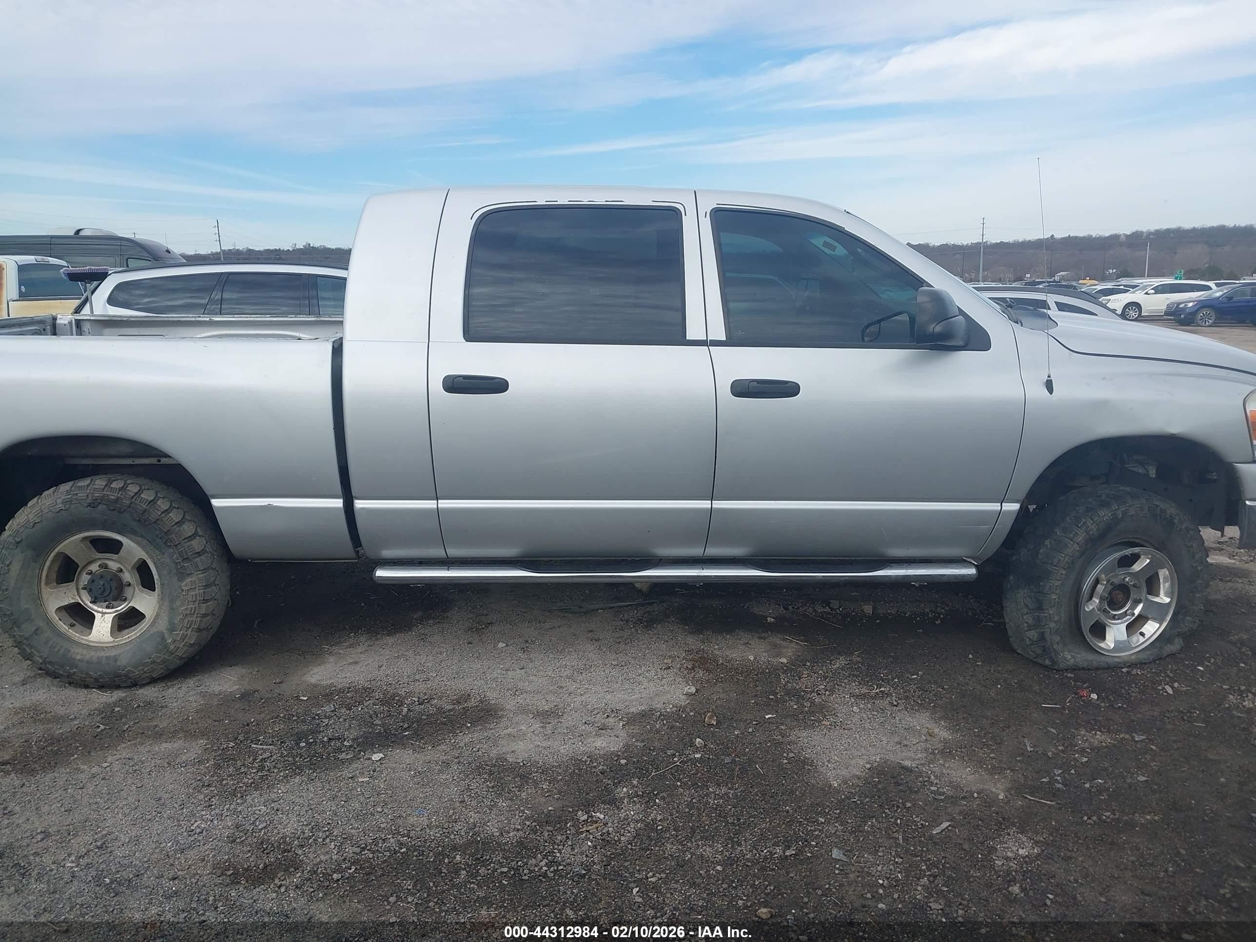 2008 Dodge Ram 2500 Sxt/slt Серебряный vin: 3D7KS29A98G177931
