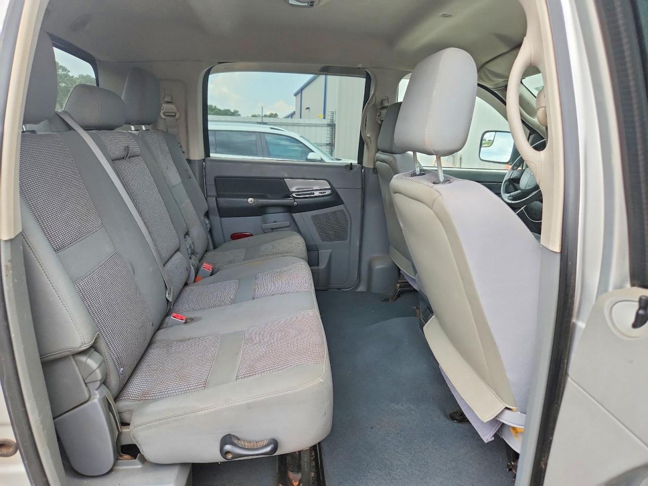 2007 Dodge Ram 2500 Silver vin: 3D7KS29CX7G758659