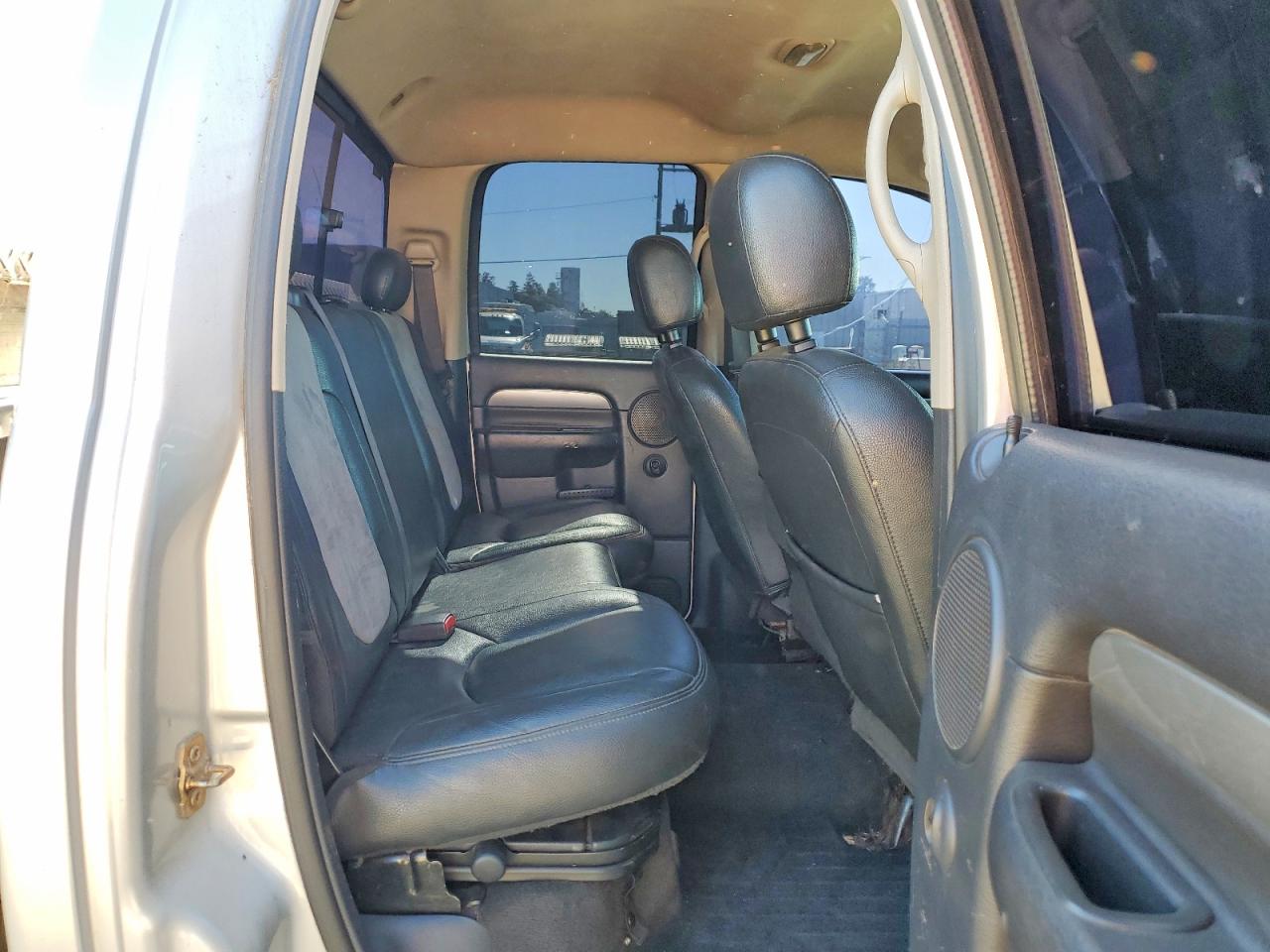 2004 Dodge Ram 2500 St Серебряный vin: 3D7KU28C04G147093