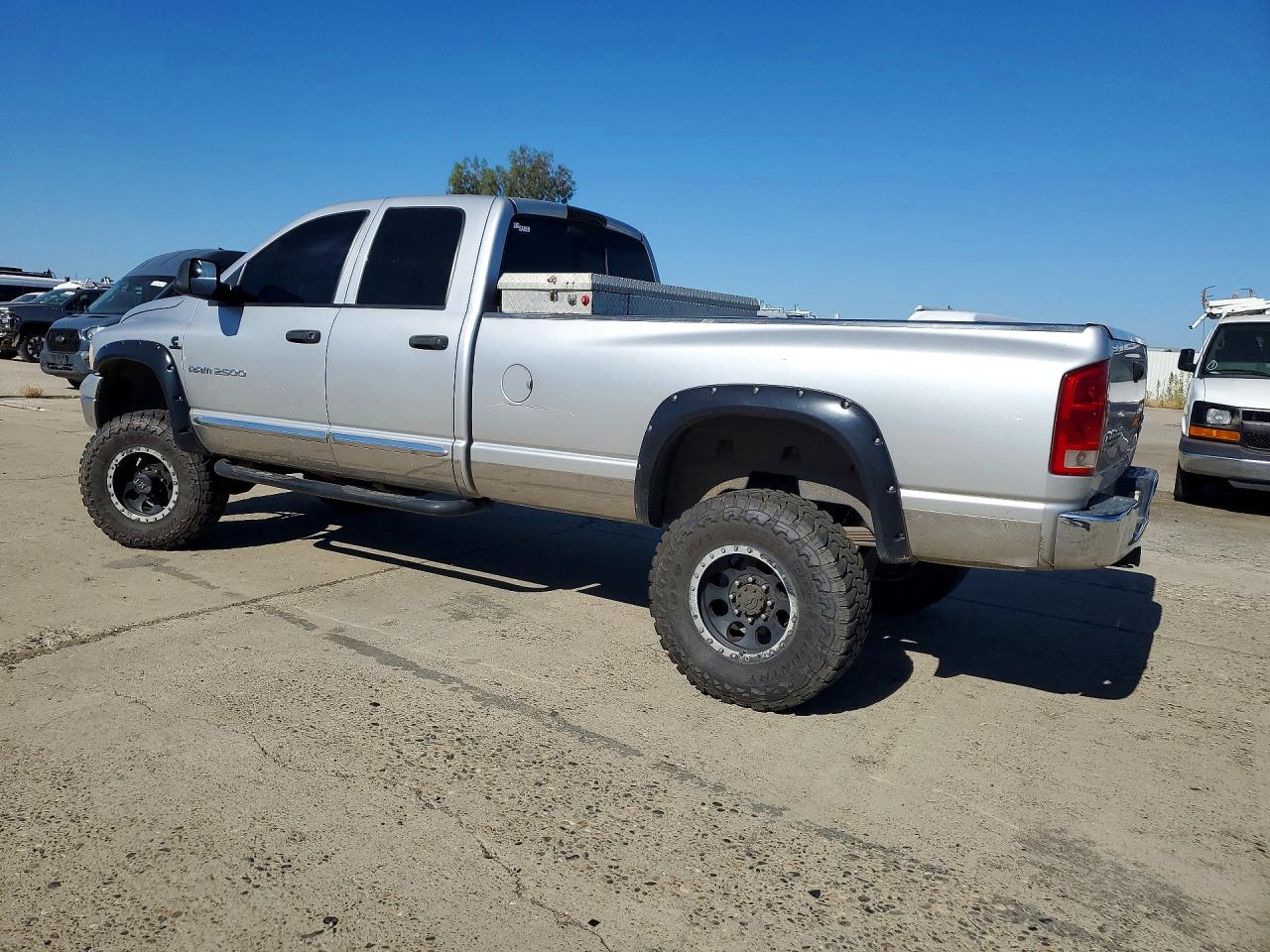 2004 Dodge Ram 2500 St Серебряный vin: 3D7KU28C04G147093
