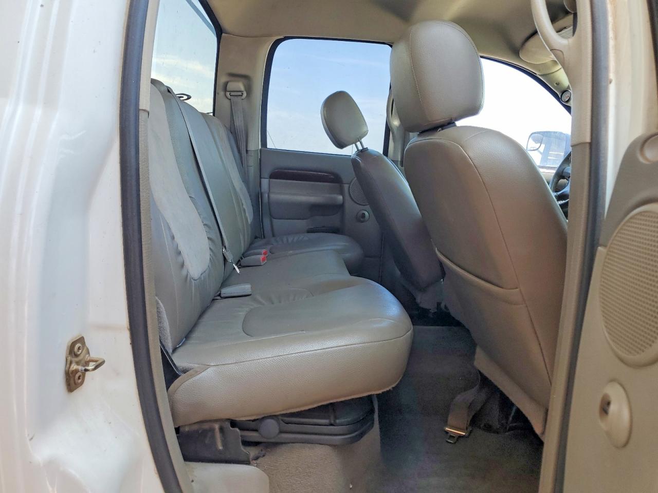 2003 Dodge Ram 2500 St White vin: 3D7KU28C13G836879