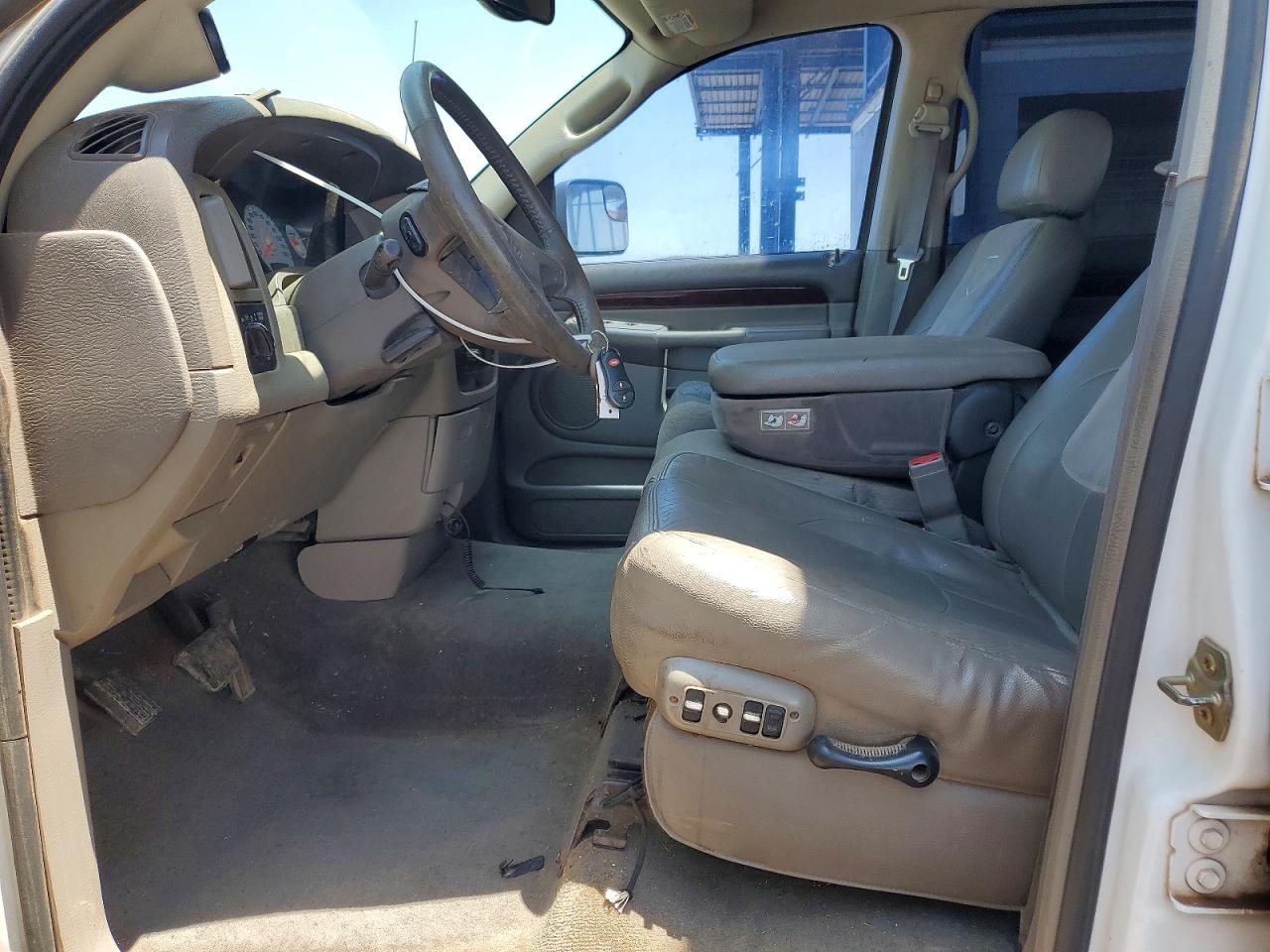 2003 Dodge Ram 2500 St White vin: 3D7KU28C13G836879