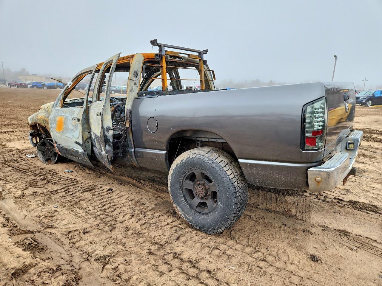 2004 Dodge Ram 2500 St Burn vin: 3D7KU28C44G167072