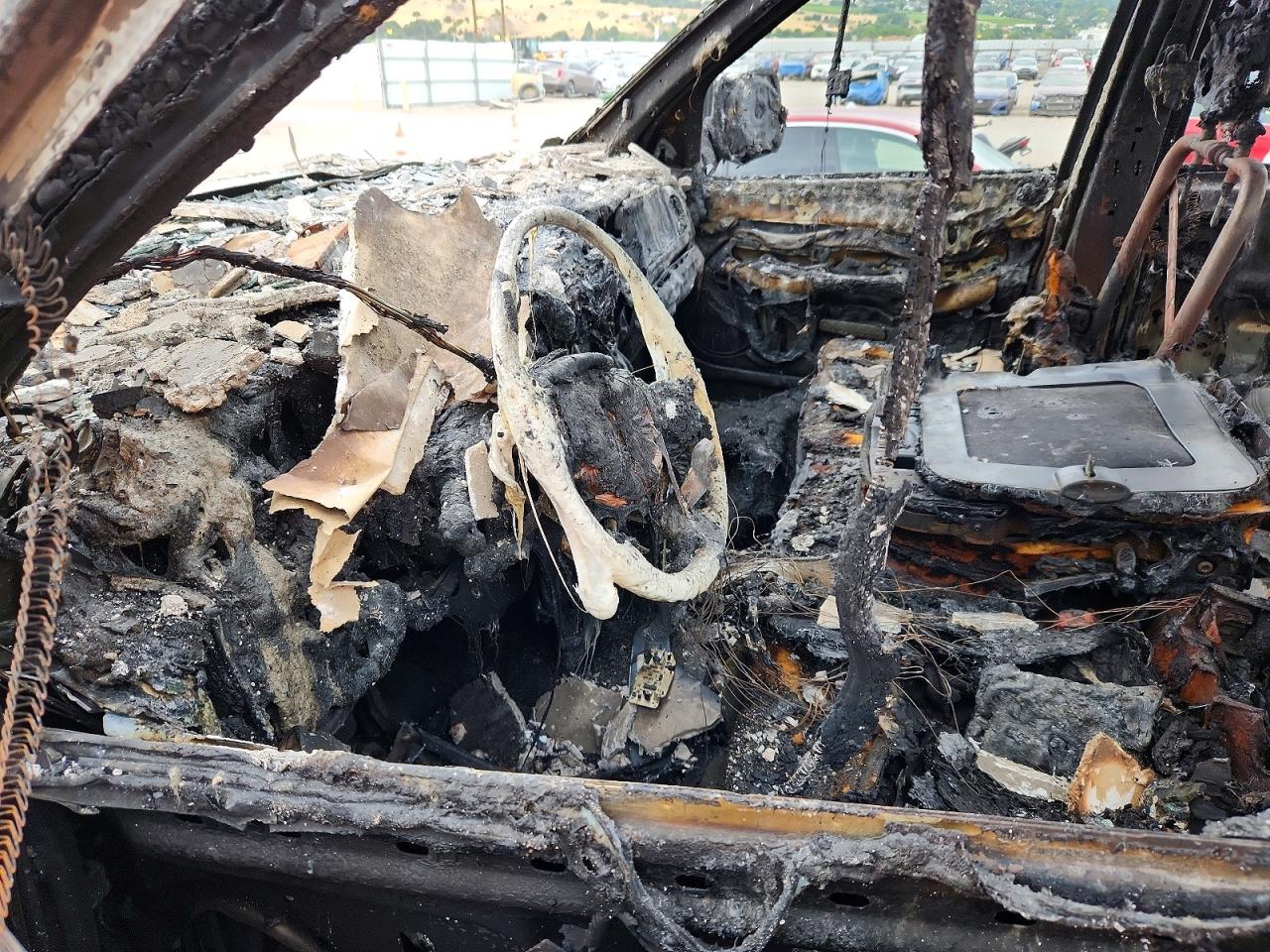 2004 Dodge Ram 2500 St Burn vin: 3D7KU28C54G196273