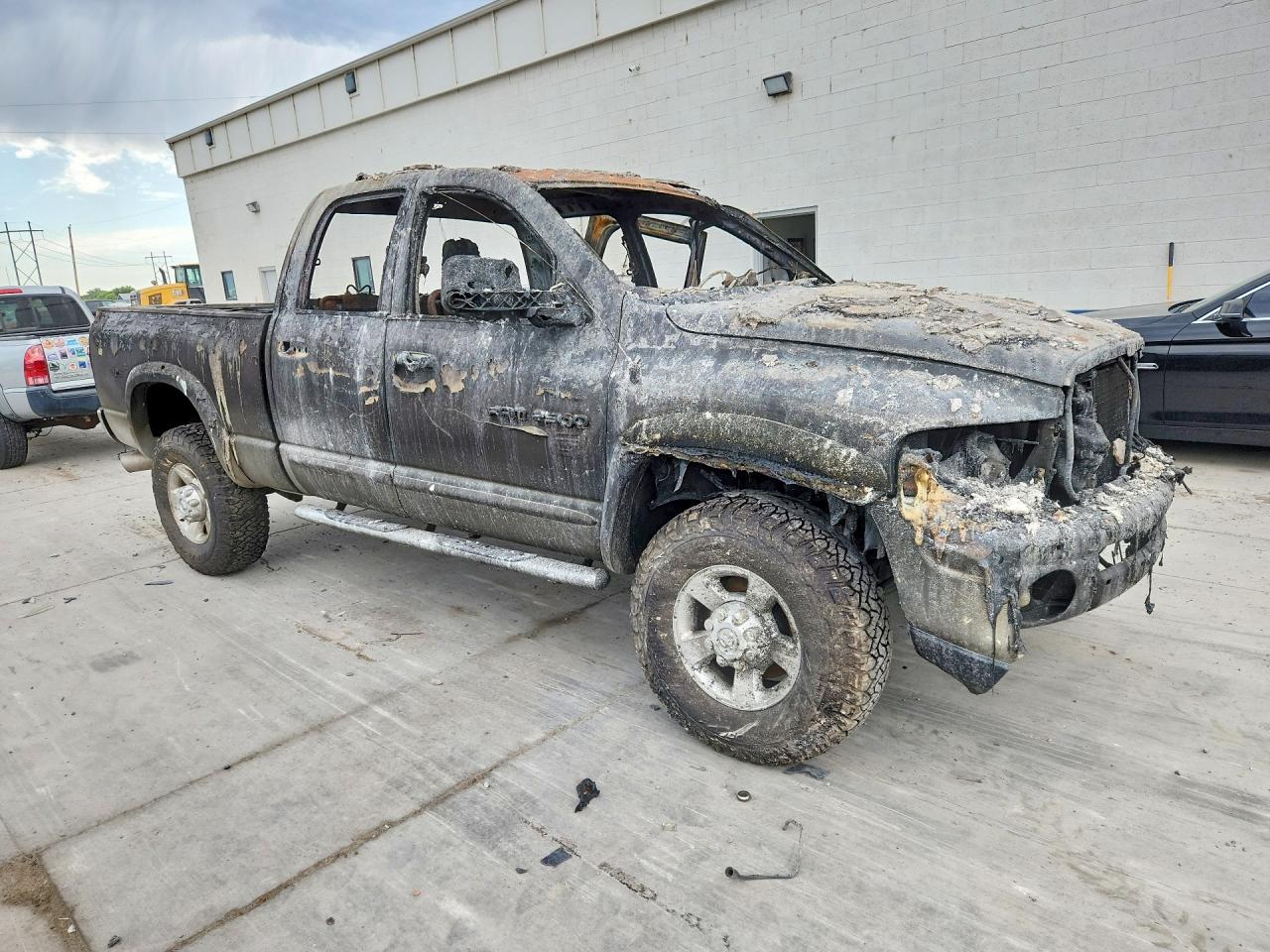 2004 Dodge Ram 2500 St Burn vin: 3D7KU28C54G196273