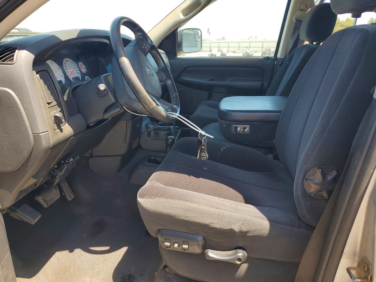 2004 Dodge Ram 2500 St Silver vin: 3D7KU28C64G104779