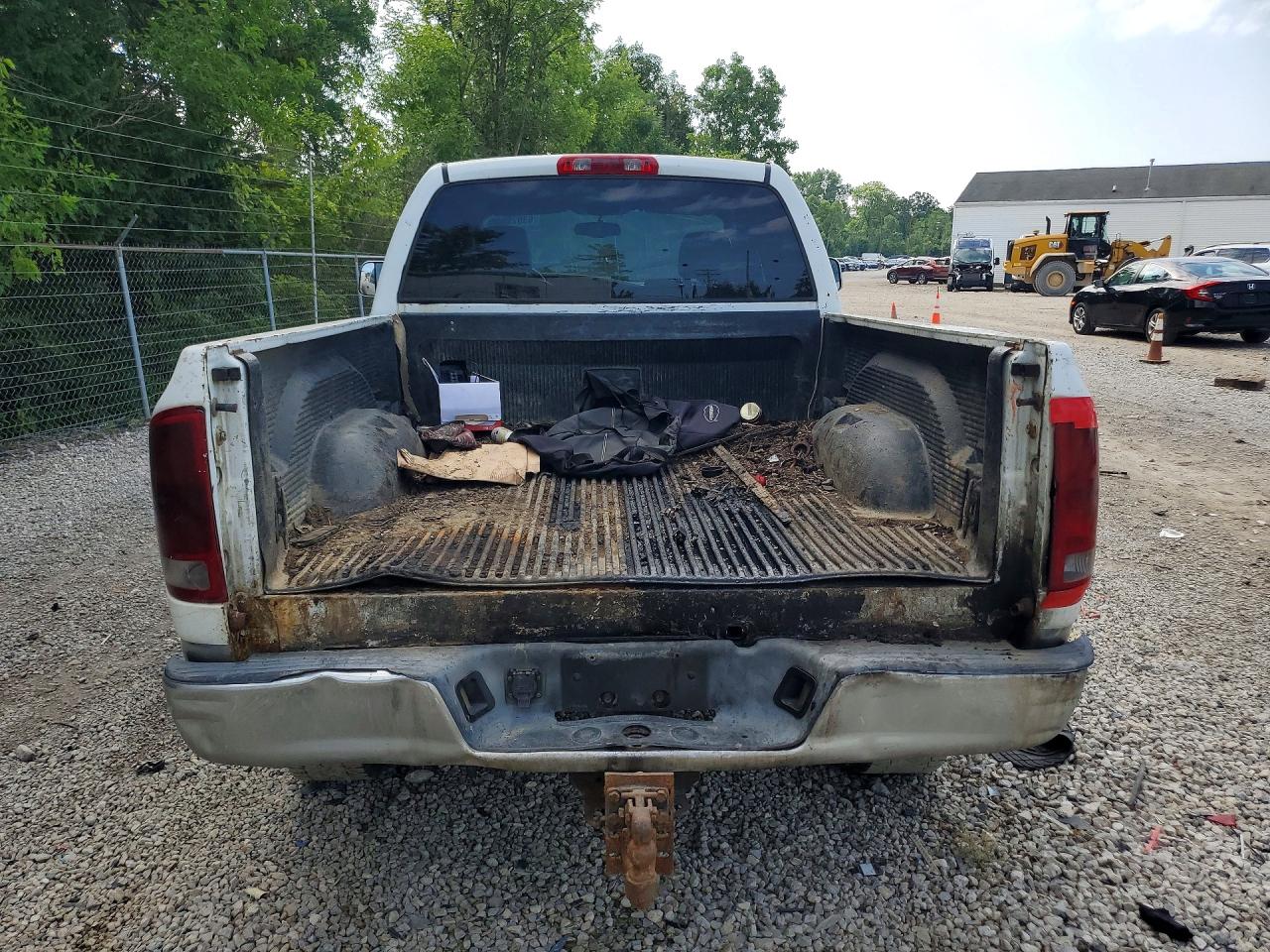 2004 Dodge Ram 2500 St White vin: 3D7KU28C94G193683