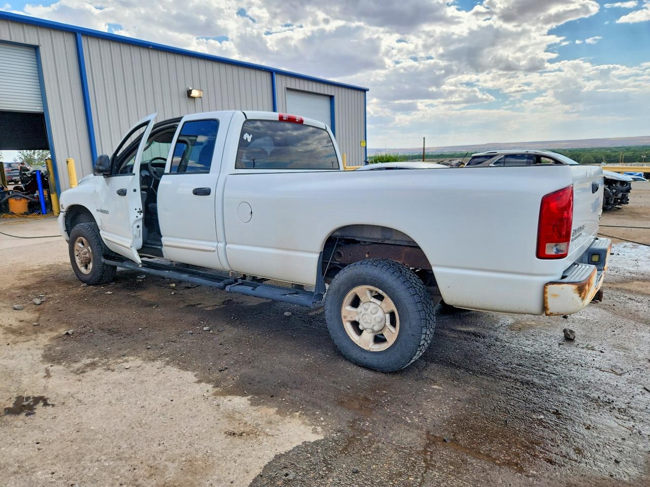 2004 Dodge Ram 2500 St White vin: 3D7KU28CX4G139745