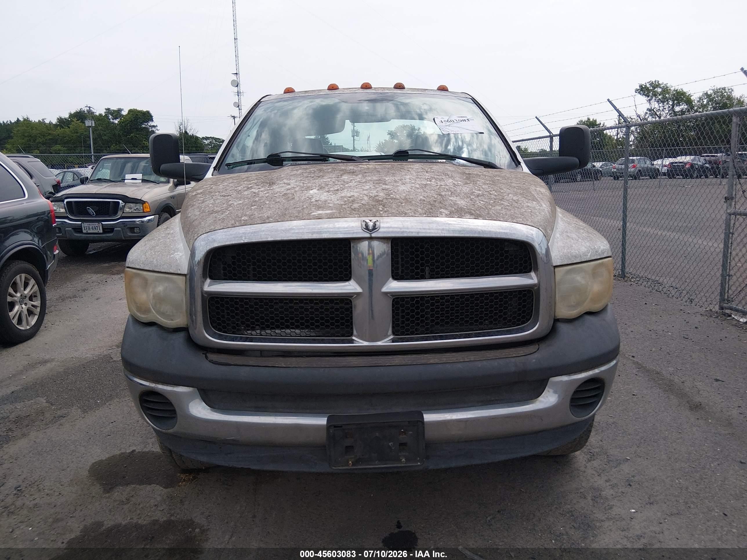 2004 Dodge Ram 2500 St Белый vin: 3D7KU28D04G157681
