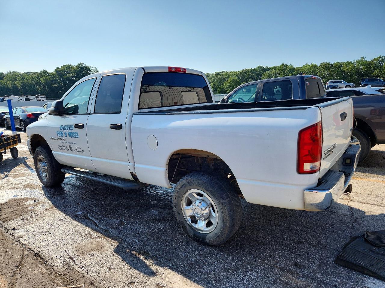 2004 Dodge Ram 2500 St White vin: 3D7KU28D04G159950