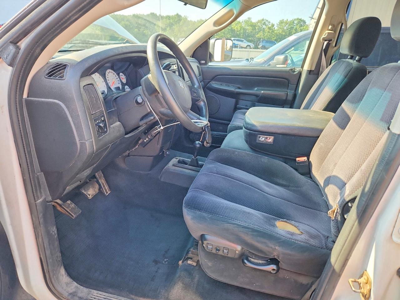 2004 Dodge Ram 2500 St White vin: 3D7KU28D04G159950