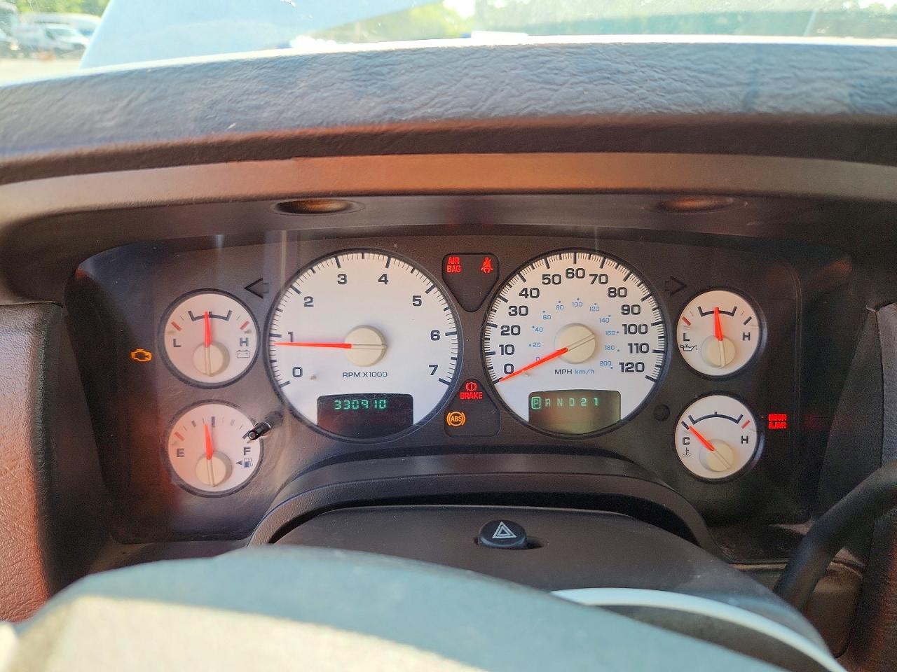 2004 Dodge Ram 2500 St White vin: 3D7KU28D04G159950