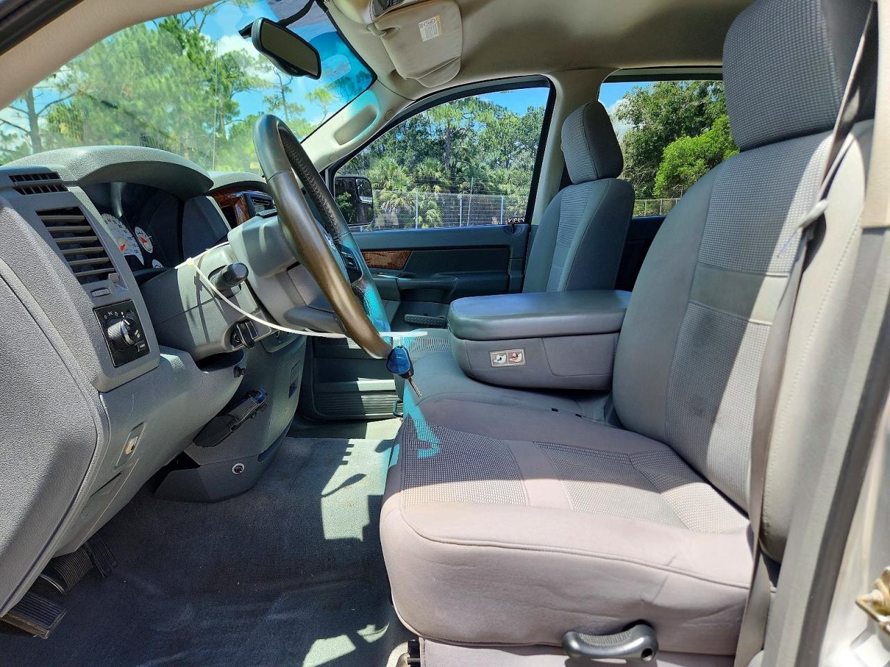 2006 Dodge Ram 3500 St Silver vin: 3D7LL38C16G101336