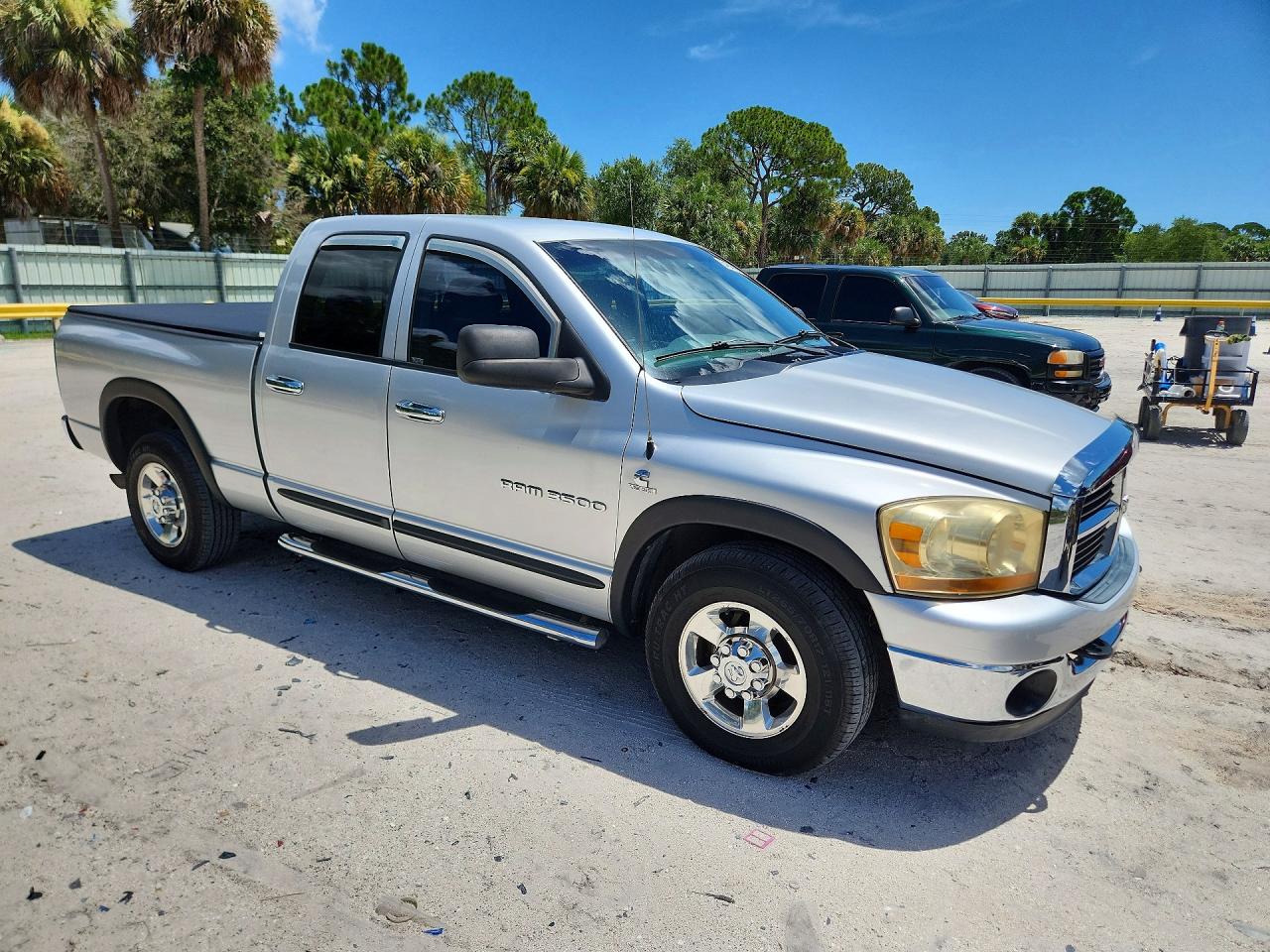 2006 Dodge Ram 3500 St Silver vin: 3D7LL38C16G101336