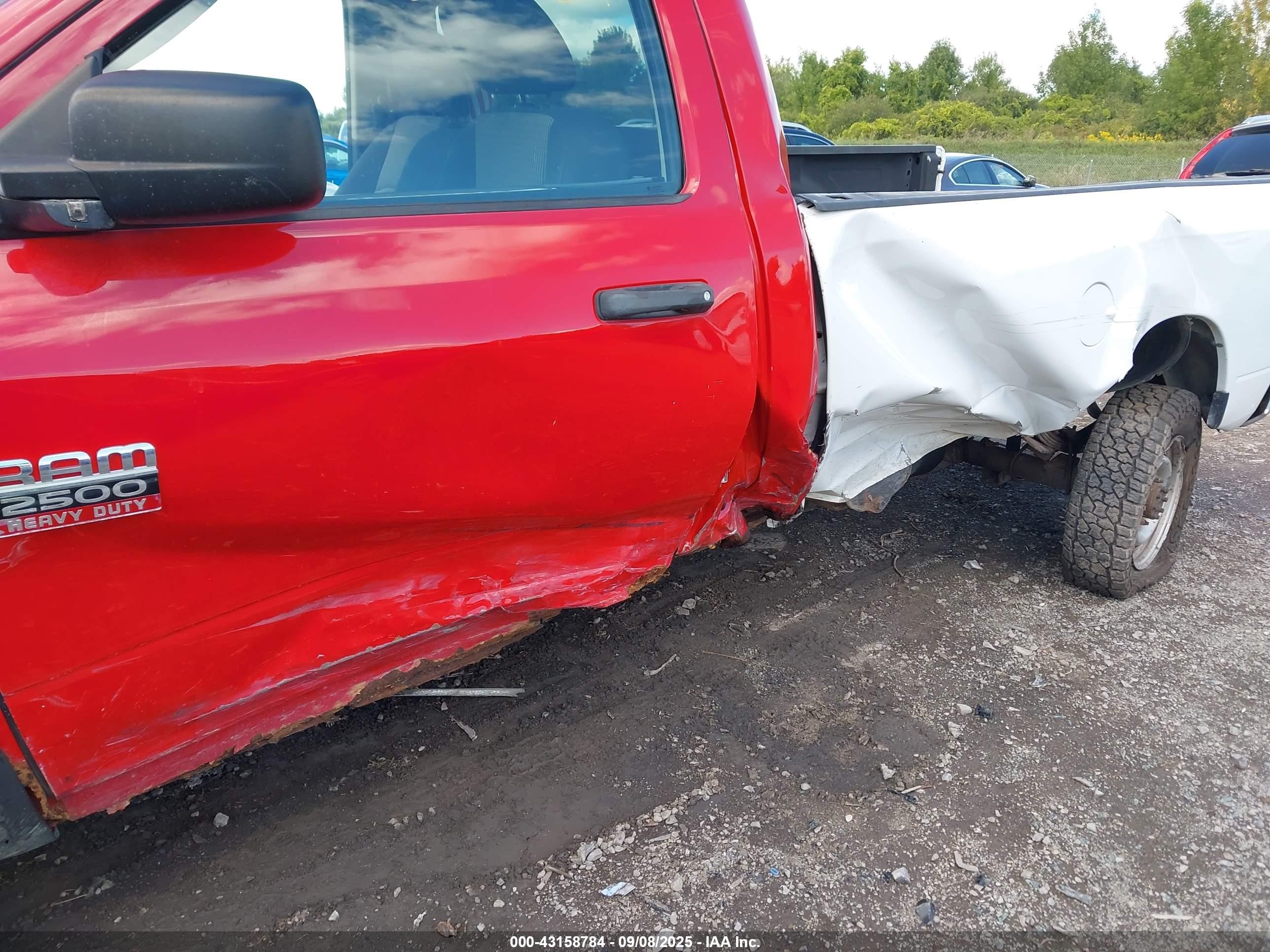 2011 Ram Ram 2500 St Красный vin: 3D7LT2ET0BG630916