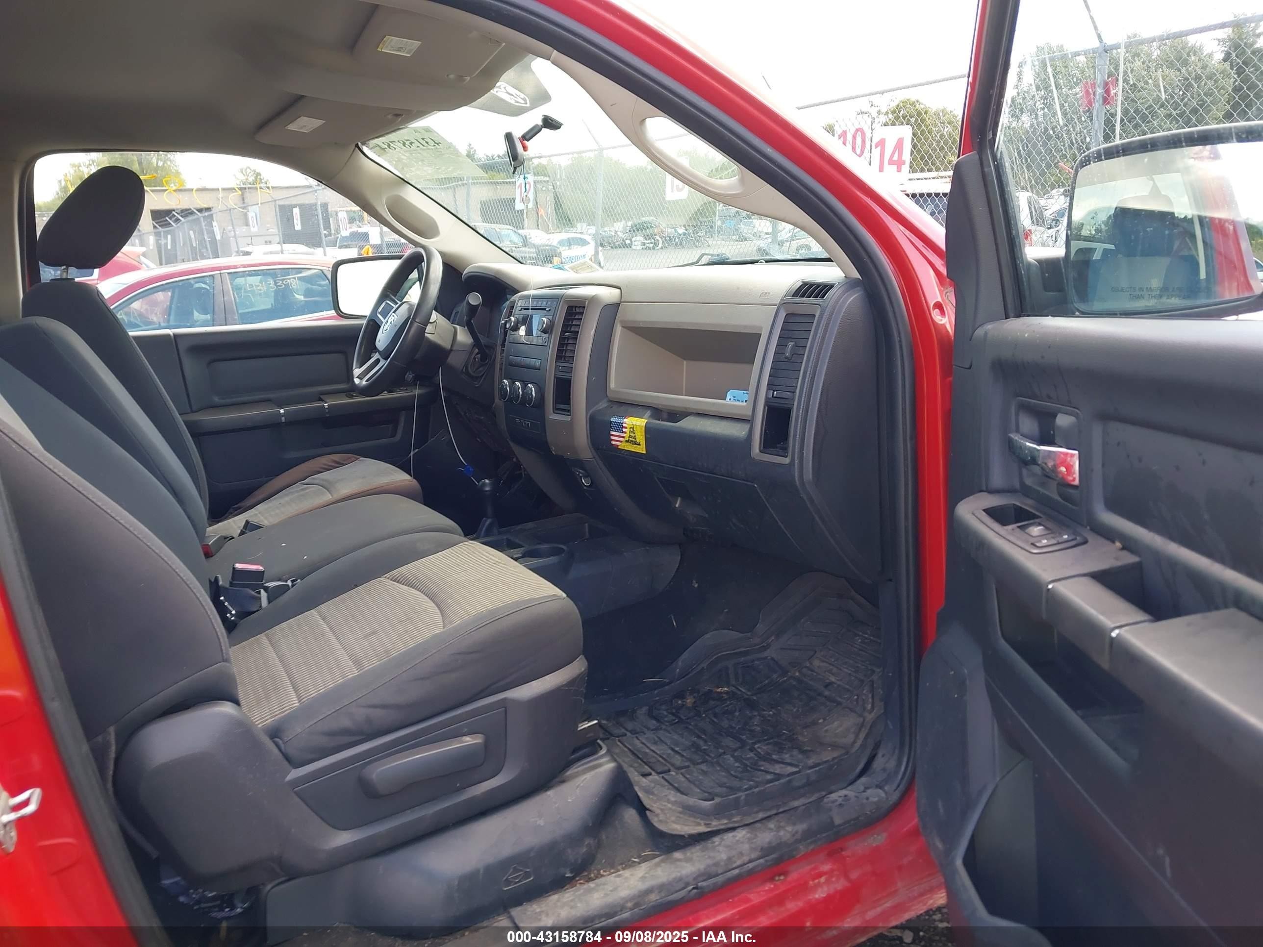 2011 Ram Ram 2500 St Красный vin: 3D7LT2ET0BG630916