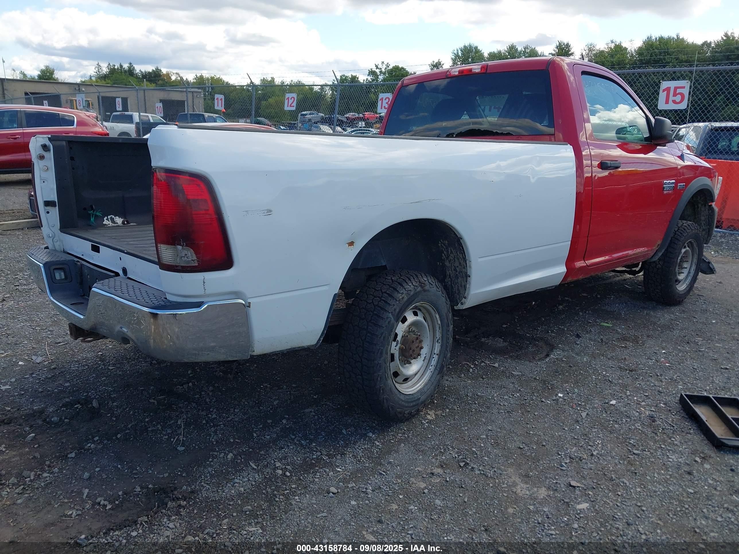 2011 Ram Ram 2500 St Красный vin: 3D7LT2ET0BG630916