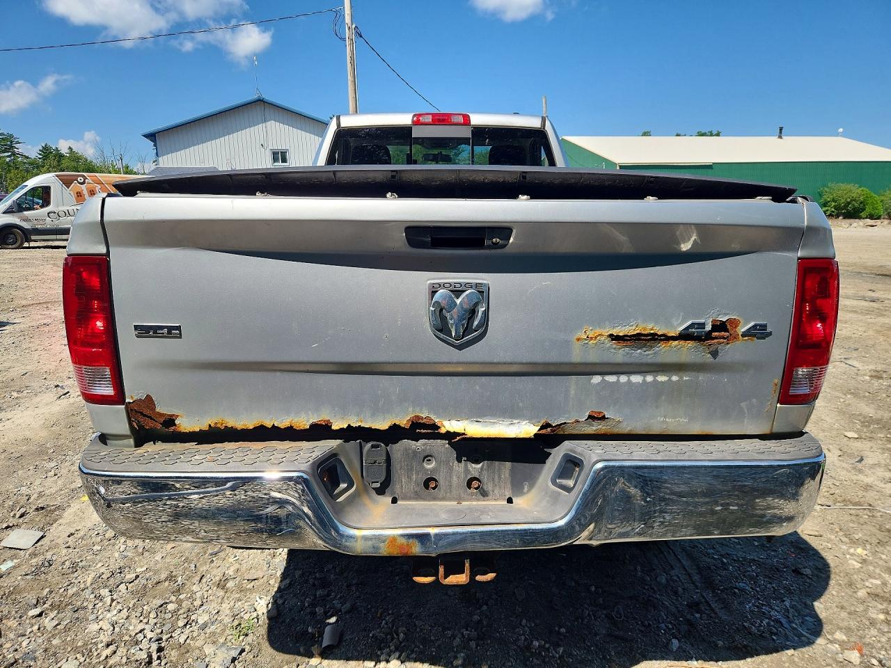 2010 Dodge Ram 2500 Silver vin: 3D7LT2ET9AG166524