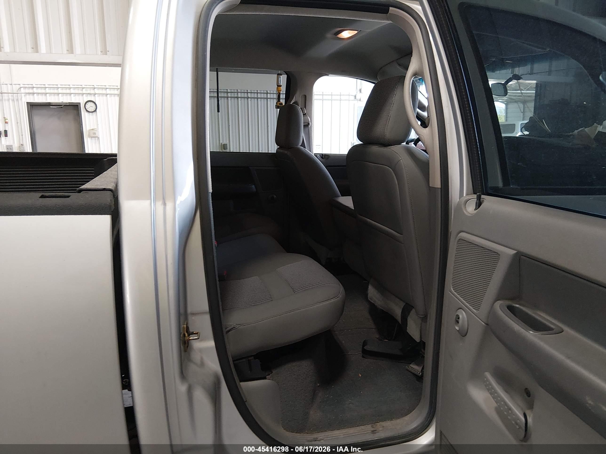 2006 Dodge Ram 3500 Slt/sport Silver vin: 3D7LX38C06G265715