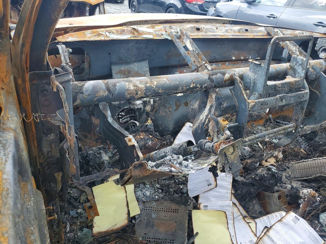 2006 Dodge Ram 3500 St Burn vin: 3D7LX38C36G160943