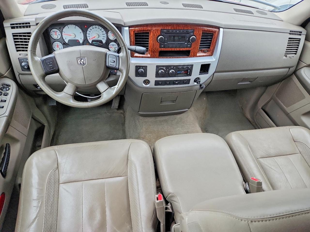 2007 Dodge Ram 3500 St Red vin: 3D7MX38A17G847343