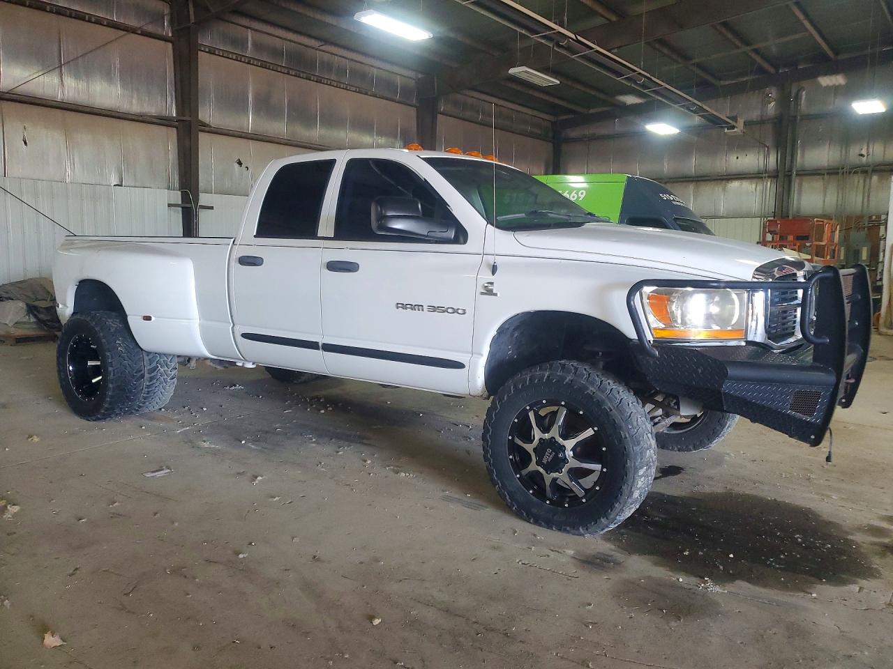 2006 Dodge Ram 3500 St White vin: 3D7MX48C76G101081