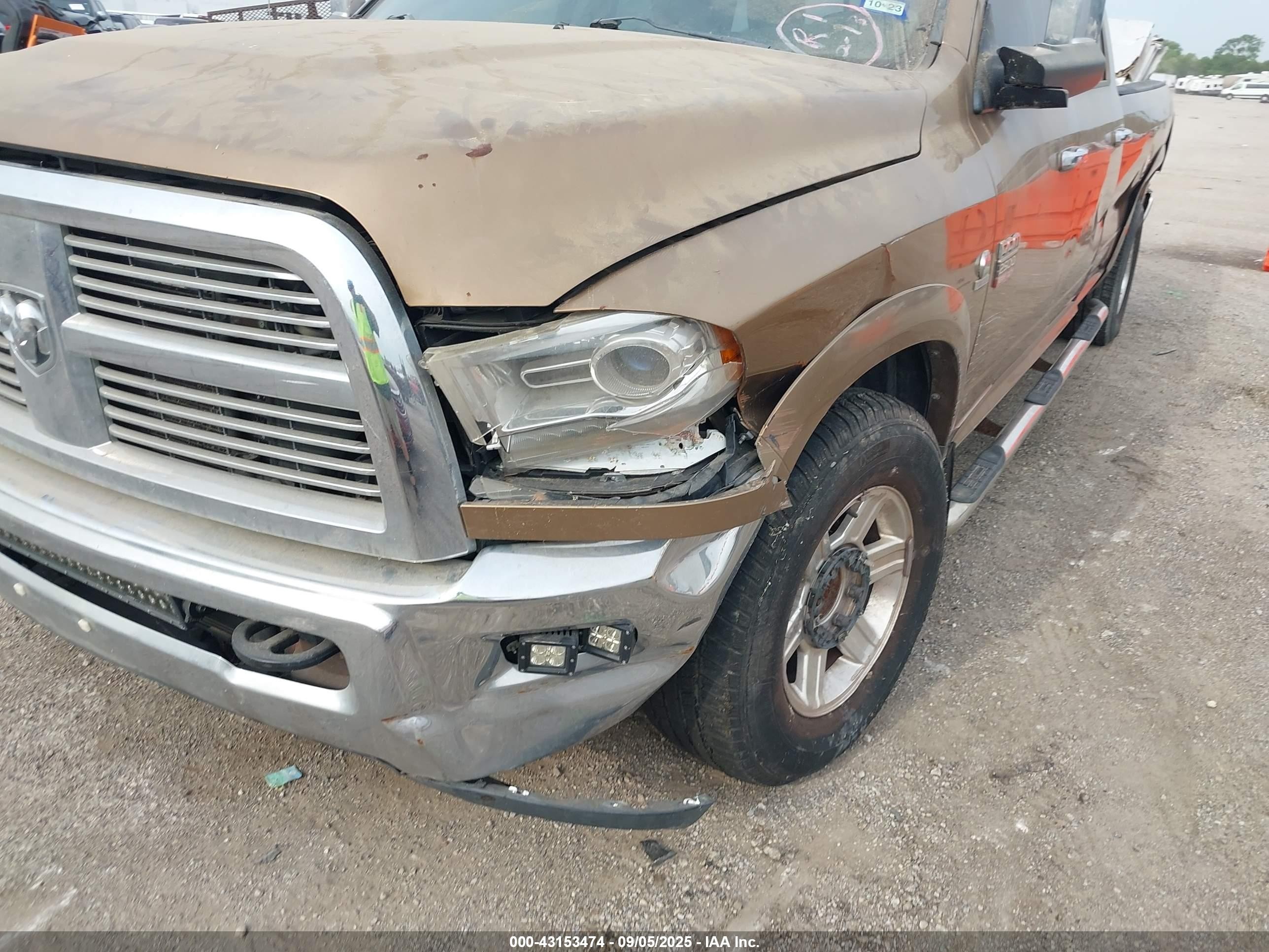 2011 Ram Ram 2500 Laramie Gold vin: 3D7TP2CL2BG593147
