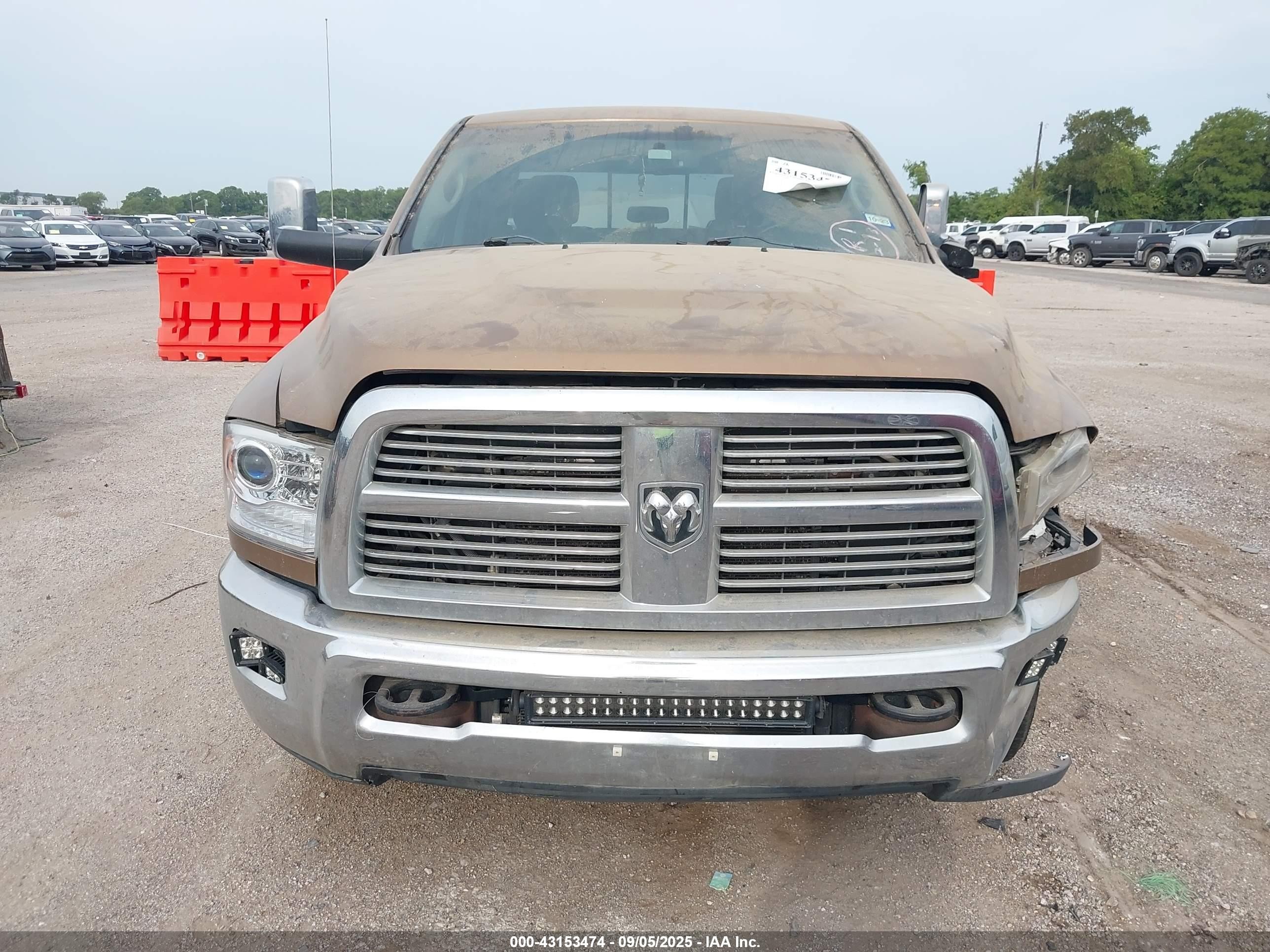 2011 Ram Ram 2500 Laramie Gold vin: 3D7TP2CL2BG593147
