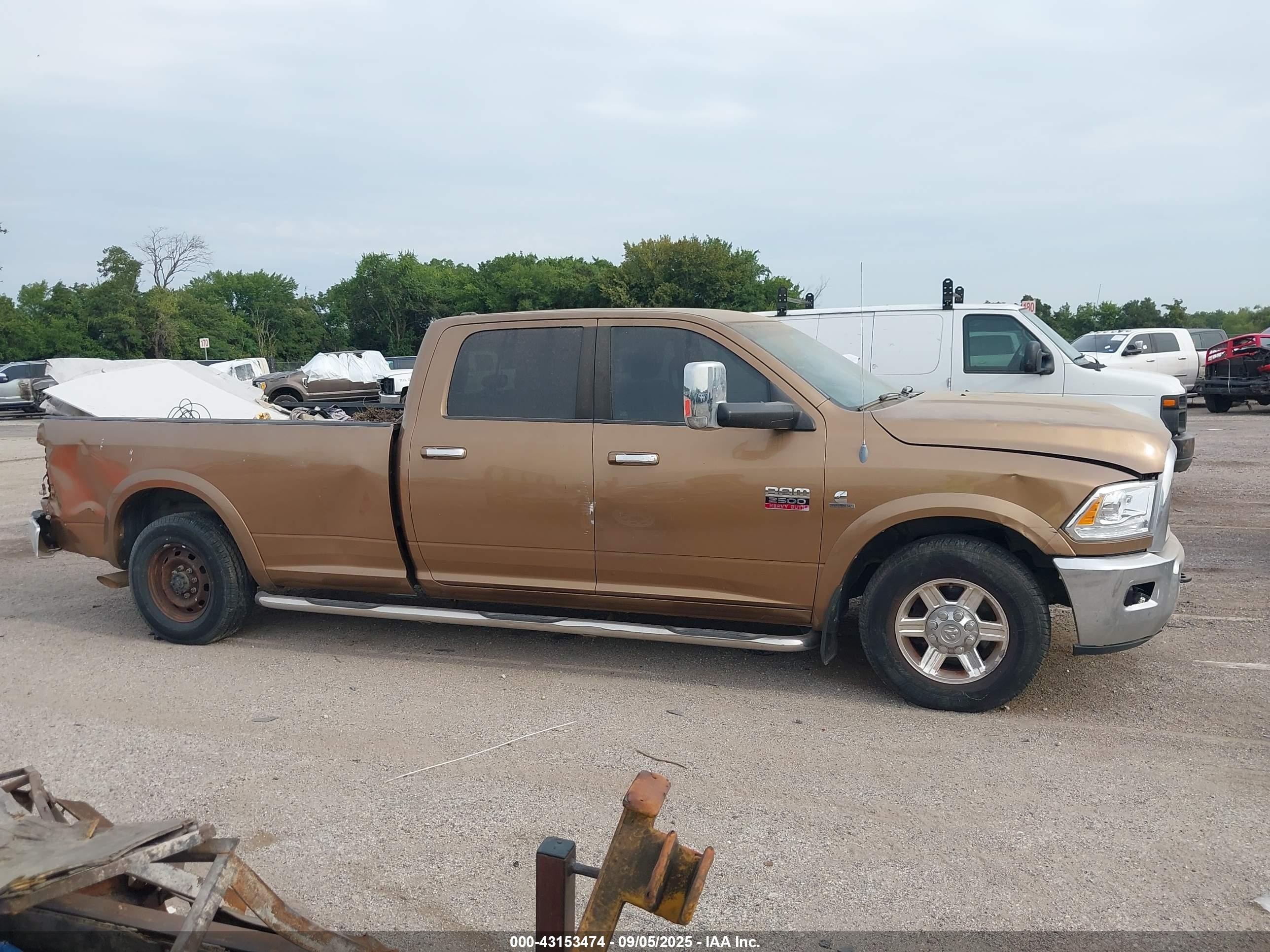 2011 Ram Ram 2500 Laramie Gold vin: 3D7TP2CL2BG593147