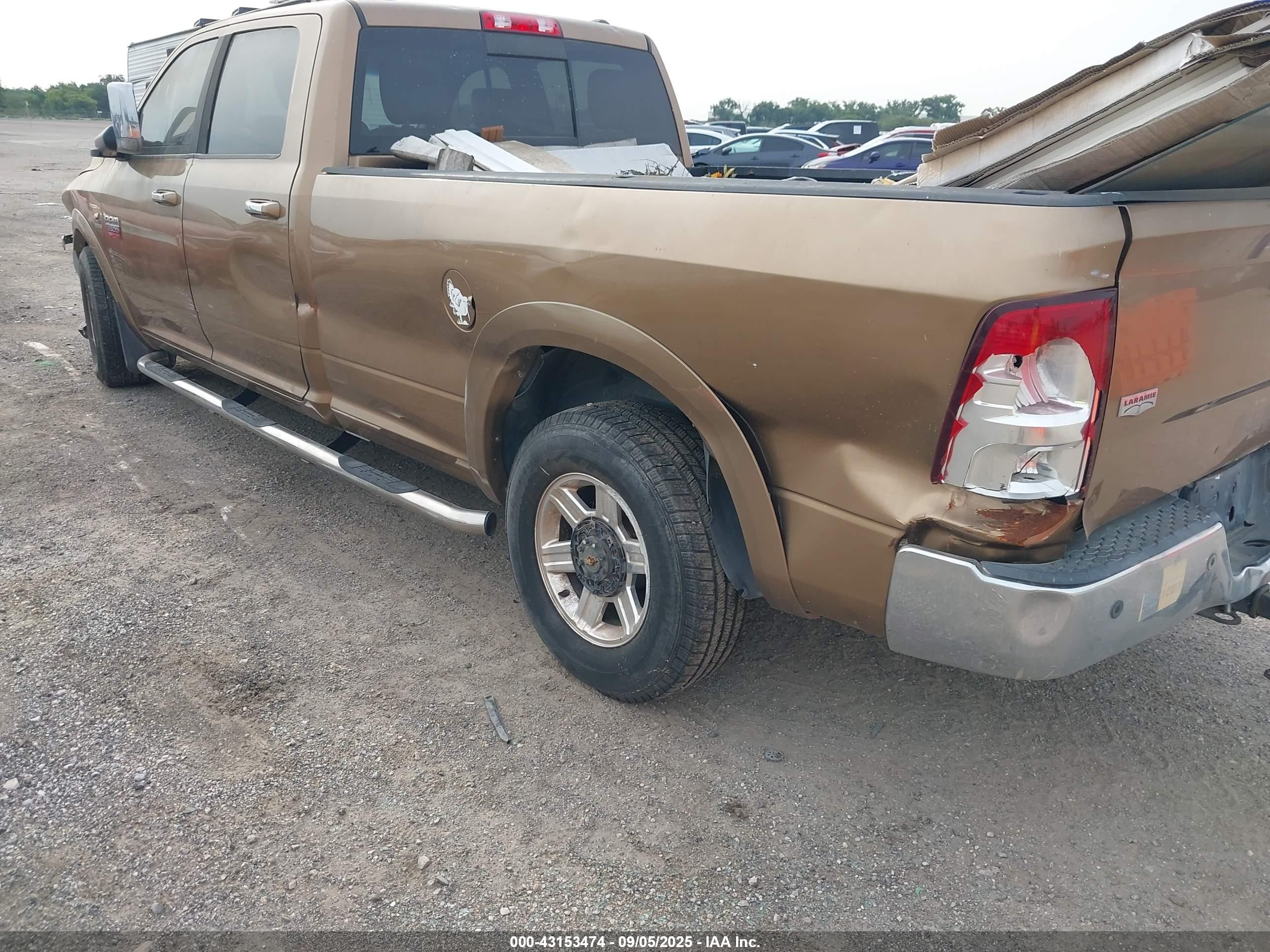 2011 Ram Ram 2500 Laramie Gold vin: 3D7TP2CL2BG593147