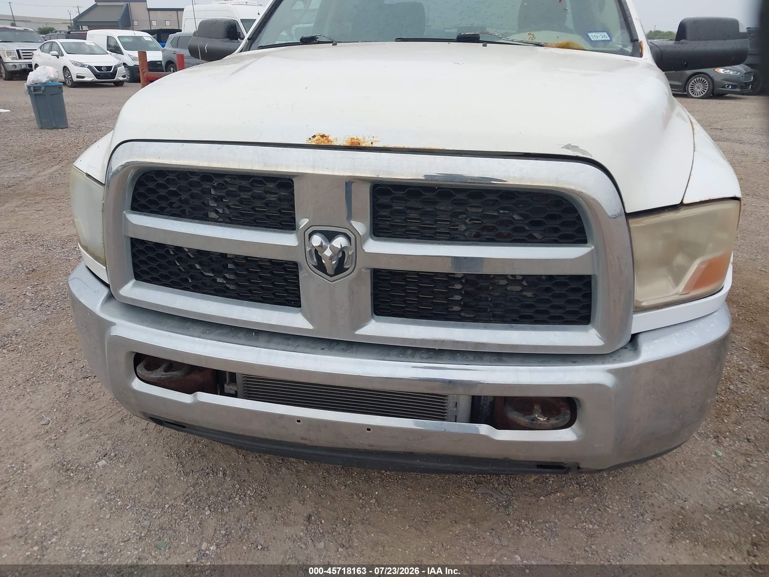 2011 Ram 2500 St White vin: 3D7TP2CL5BG636153