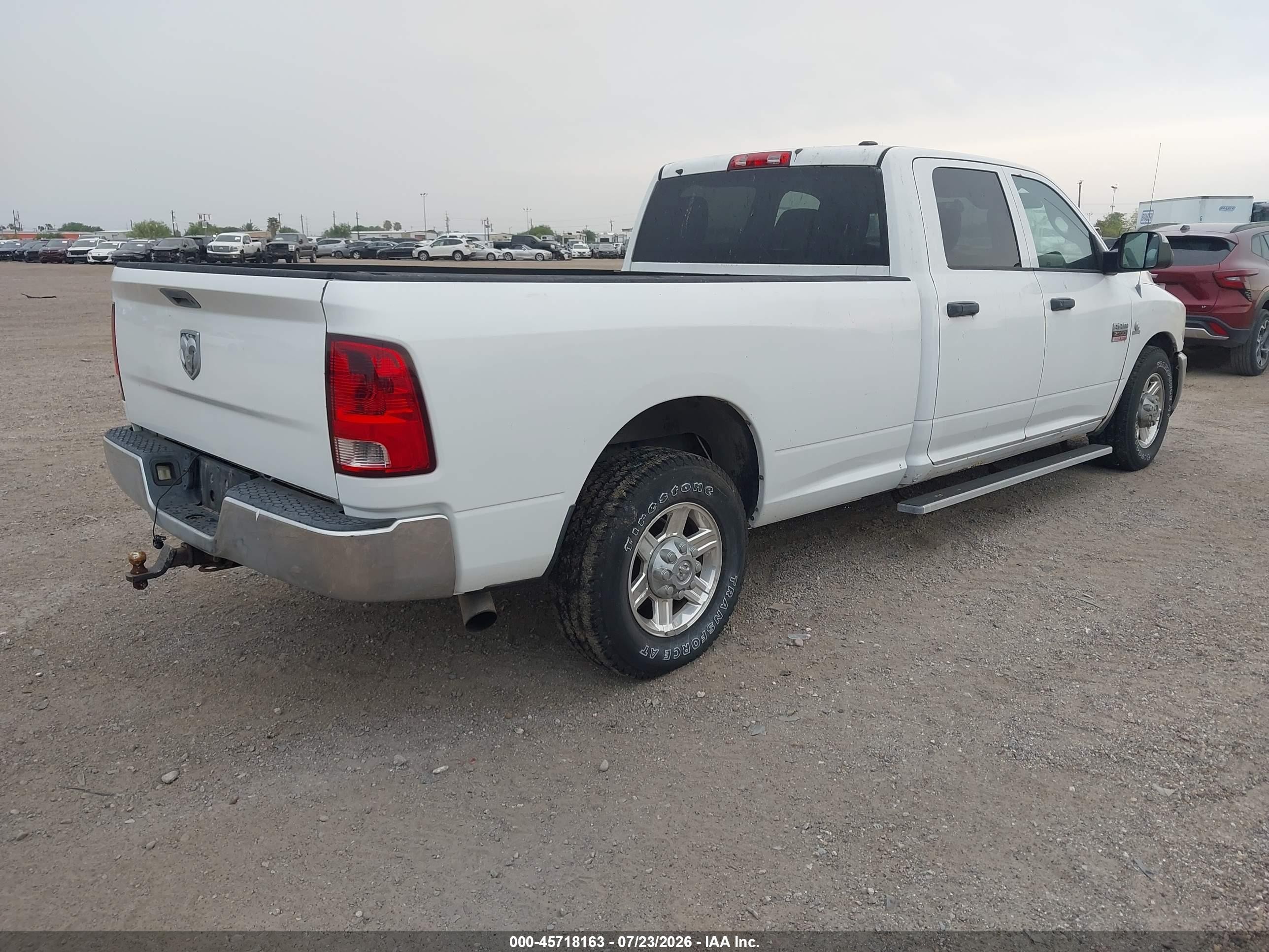 2011 Ram 2500 St White vin: 3D7TP2CL5BG636153