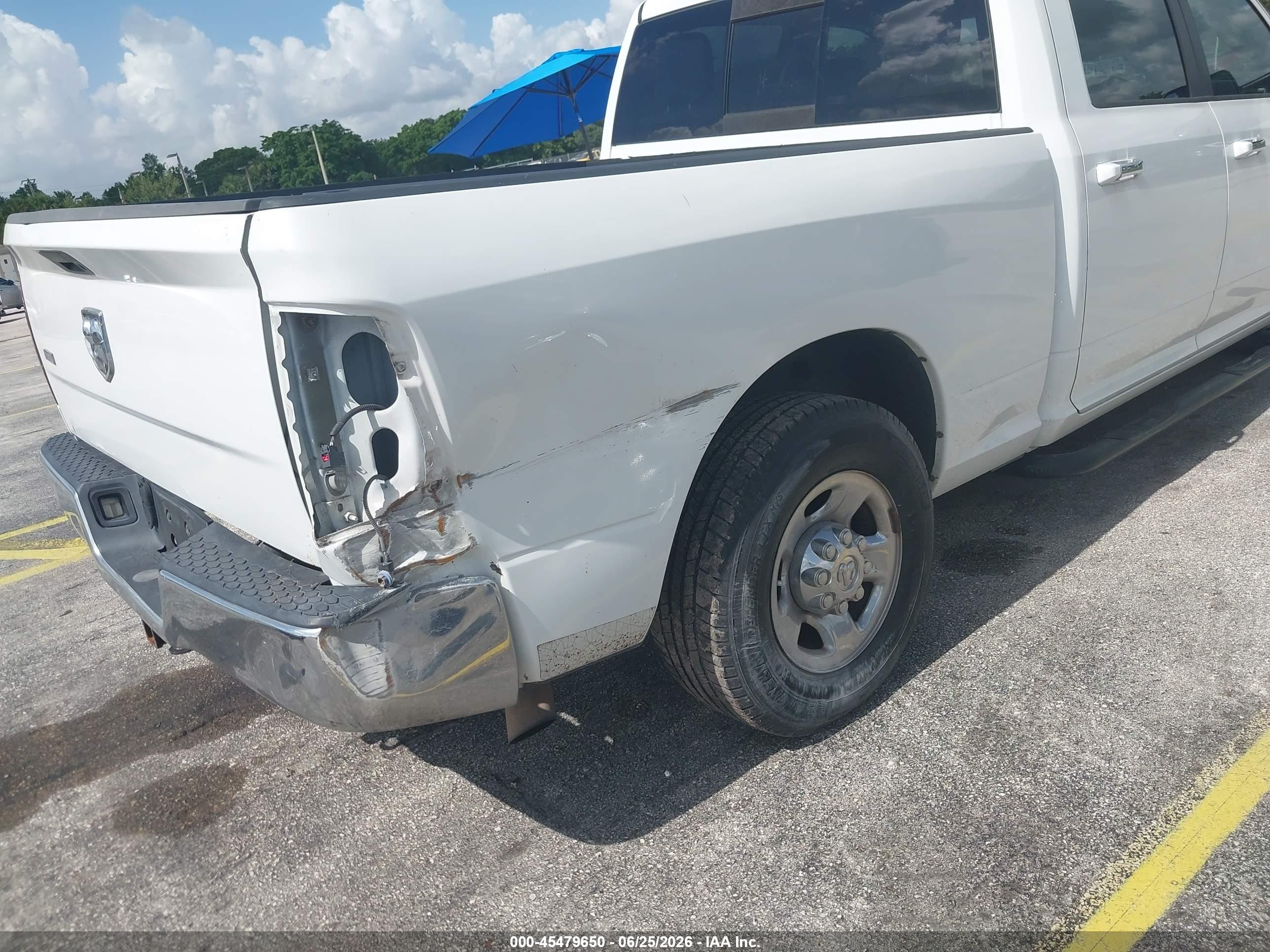 2011 Ram Ram 2500 Slt White vin: 3D7TP2CL7BG518590