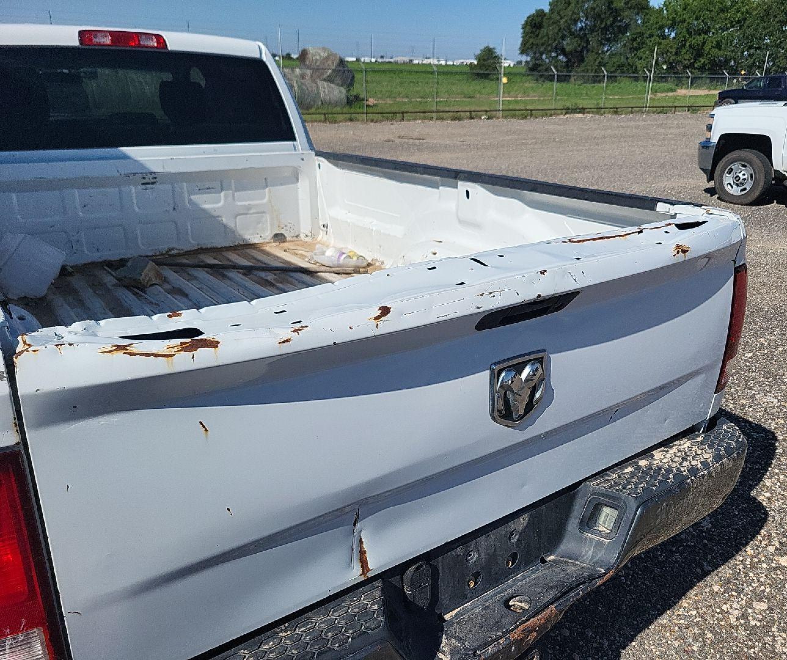 2011 Dodge Ram 2500   vin: 3D7TP2CT8BG584145