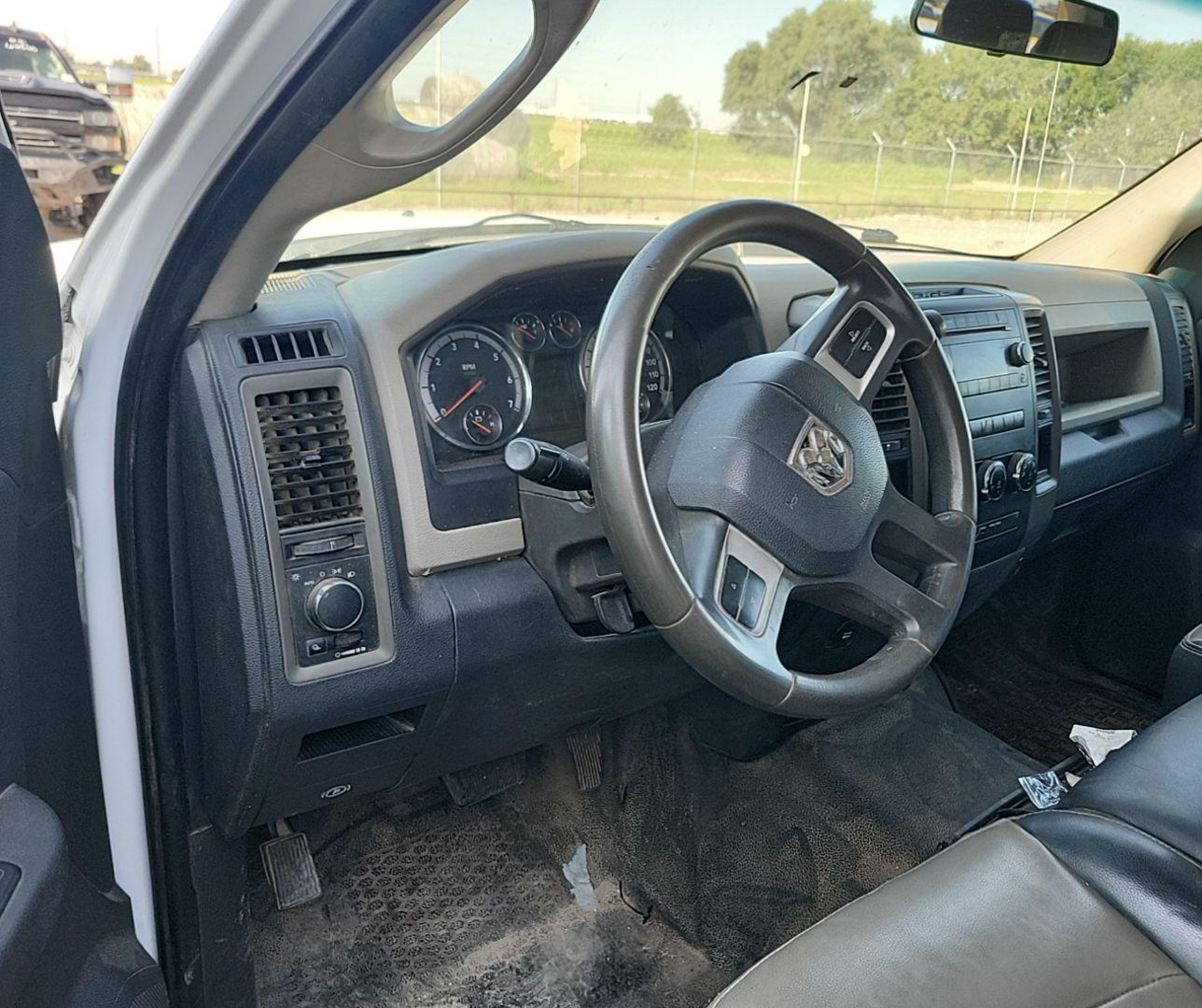 2011 Dodge Ram 2500   vin: 3D7TP2CT8BG584145