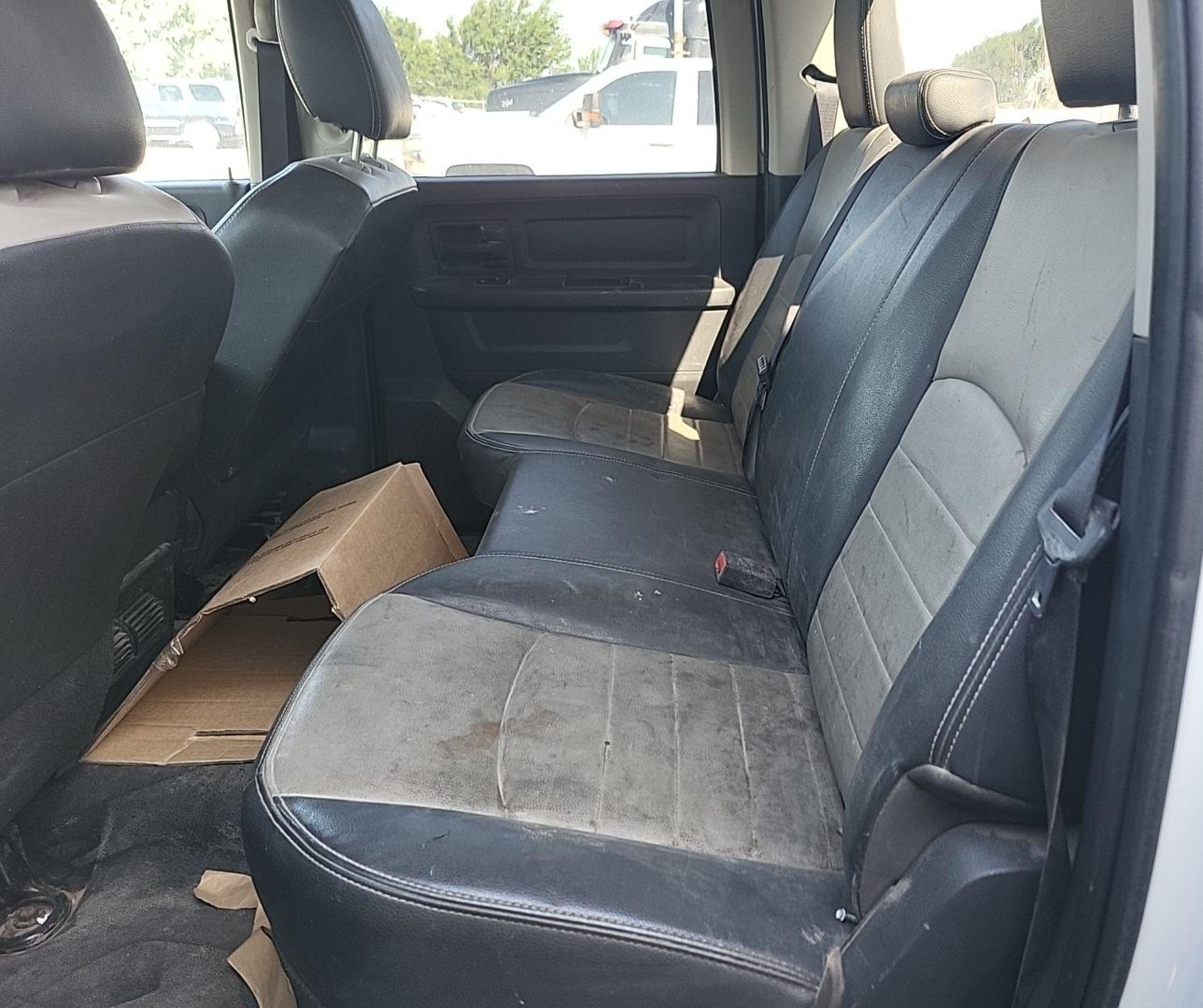 2011 Dodge Ram 2500   vin: 3D7TP2CT8BG584145