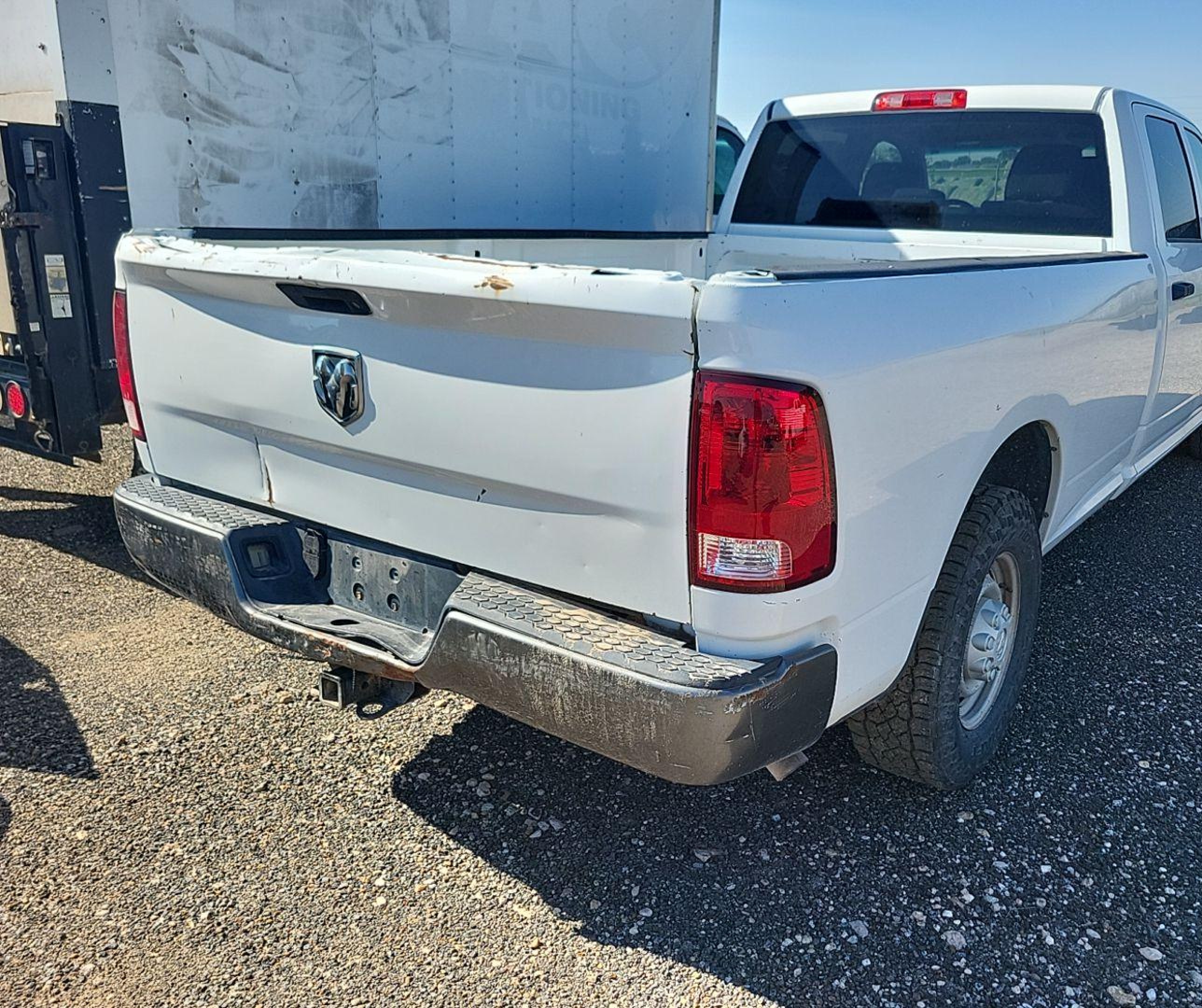 2011 Dodge Ram 2500   vin: 3D7TP2CT8BG584145
