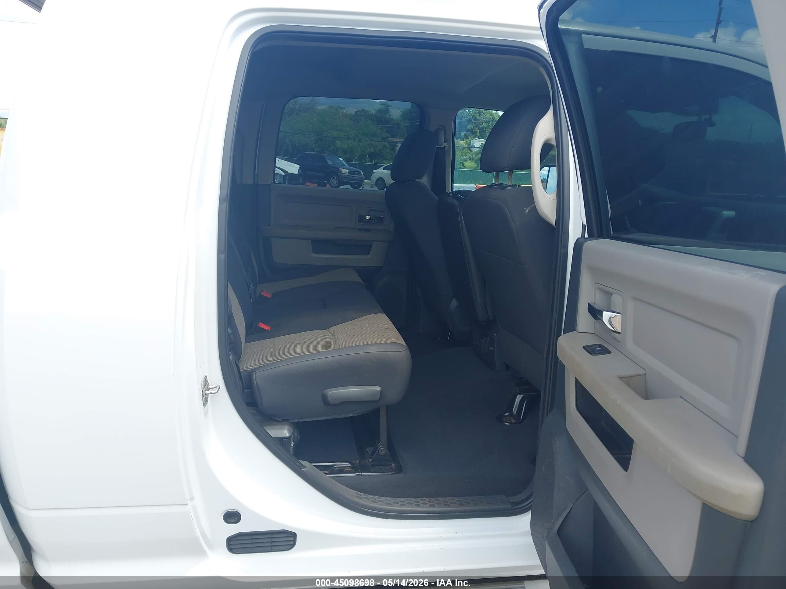 2011 Ram Ram 2500 Slt White vin: 3D7TP2HT3BG600504