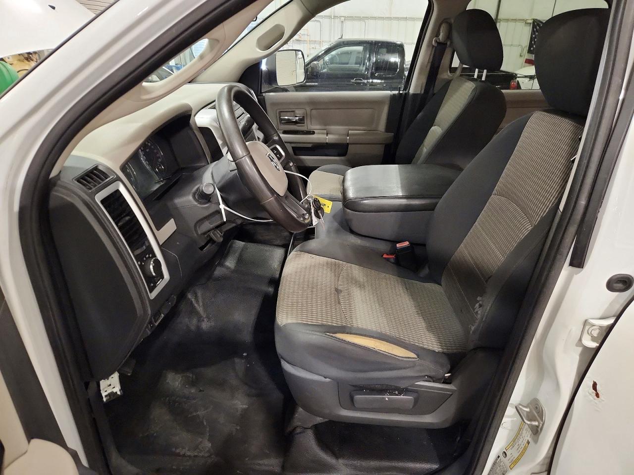 2010 Dodge Ram 2500 White vin: 3D7TT2CT2AG154072
