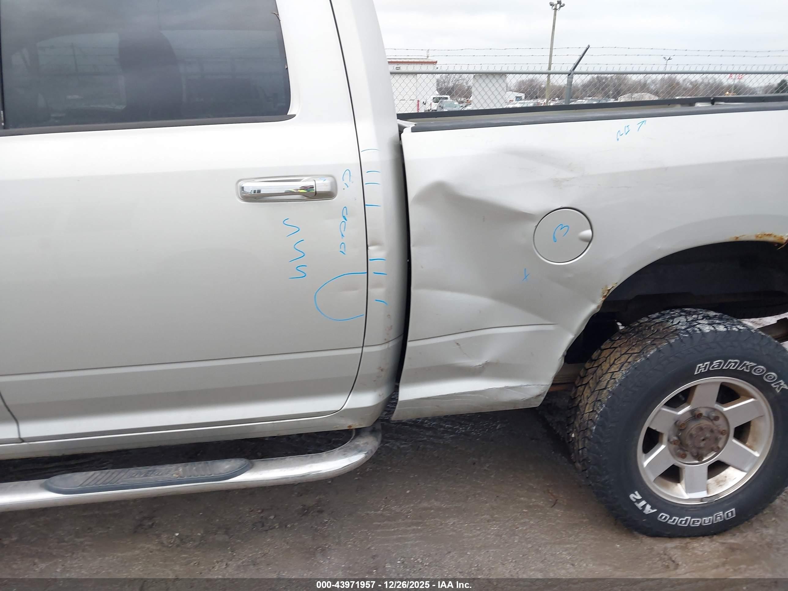 2010 Dodge Ram 2500 Slt Silver vin: 3D7TT2CT3AG125874