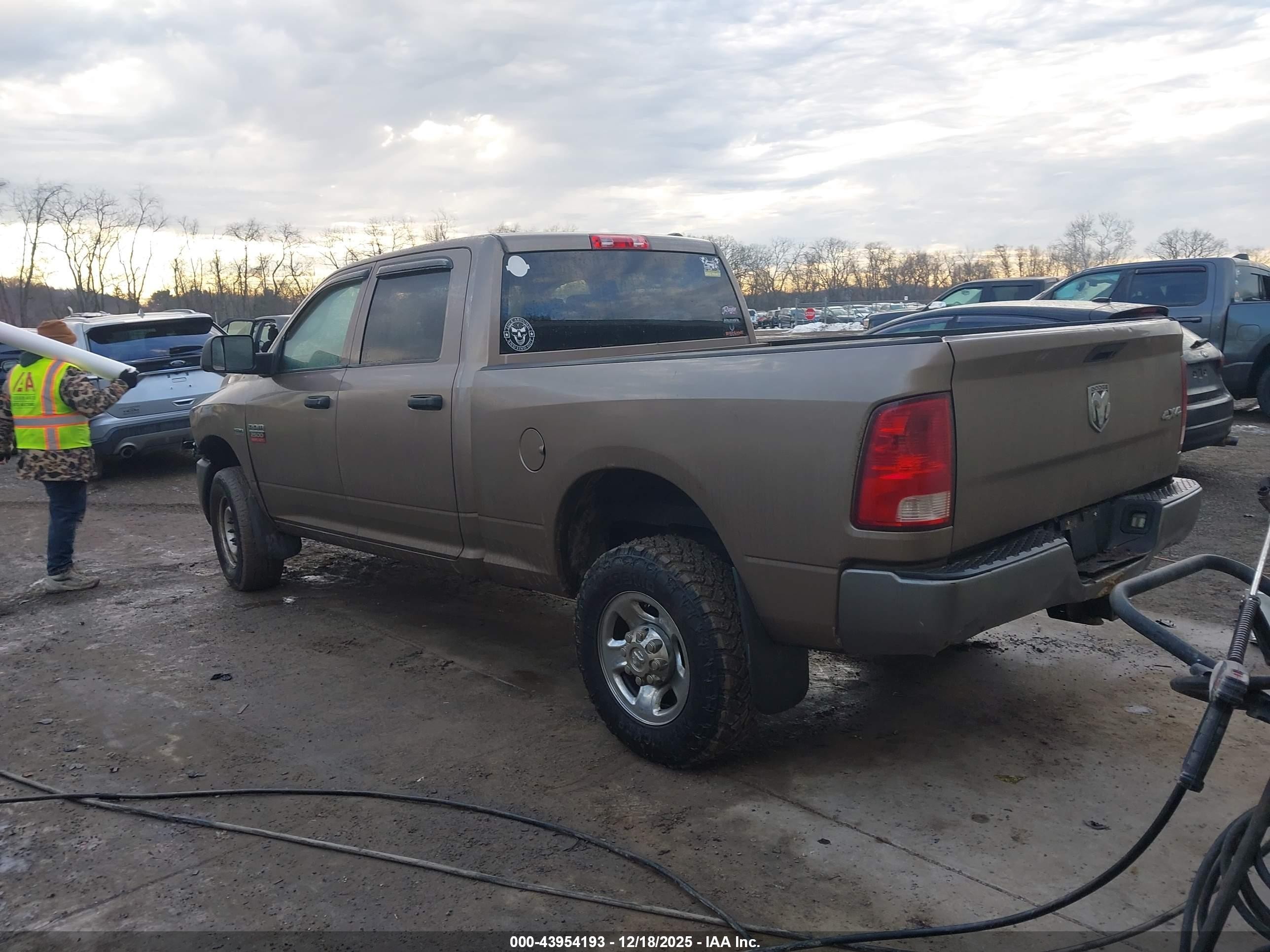 2010 Dodge Ram 2500 St Gold vin: 3D7TT2CT5AG123012