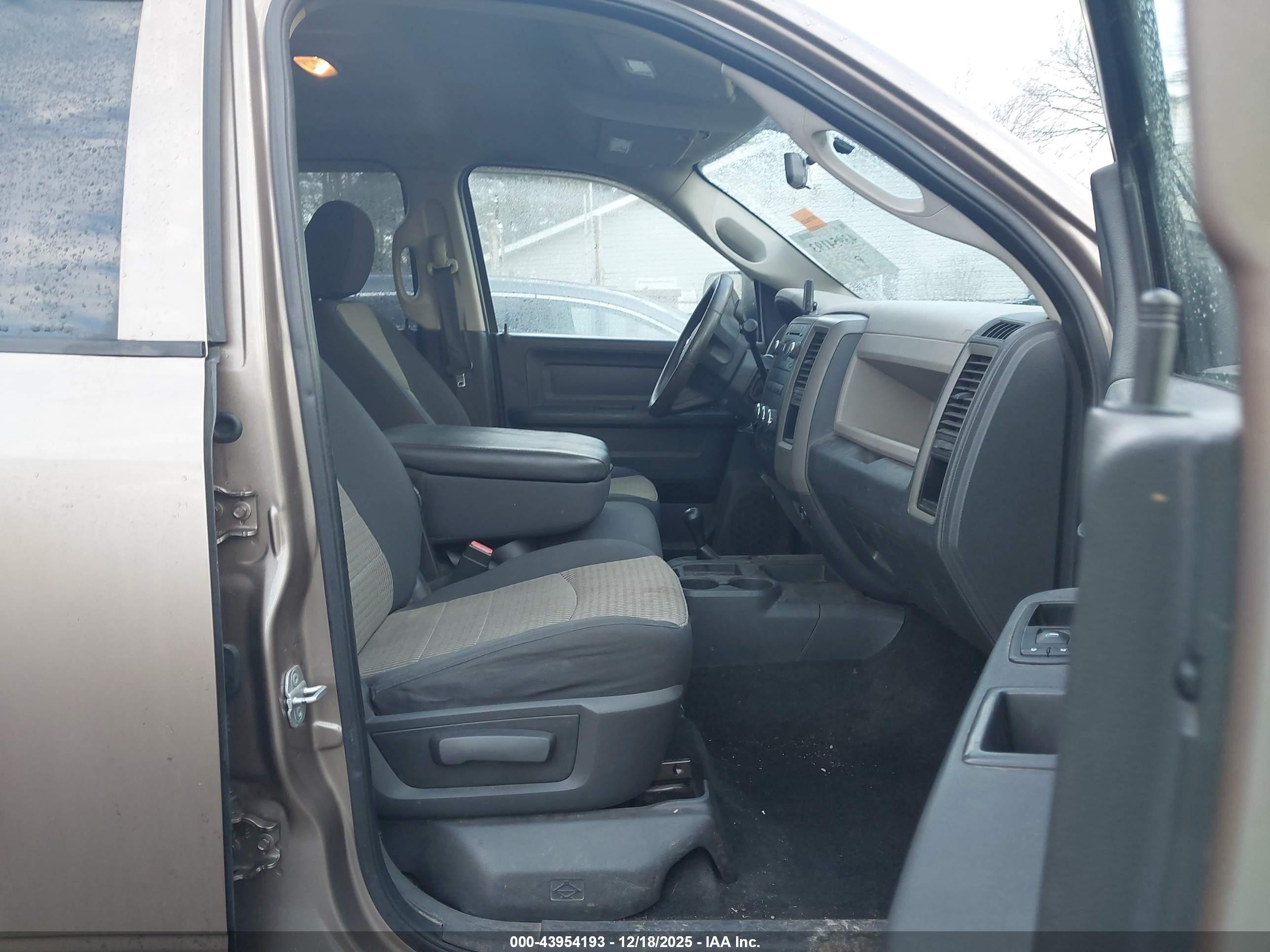 2010 Dodge Ram 2500 St Gold vin: 3D7TT2CT5AG123012