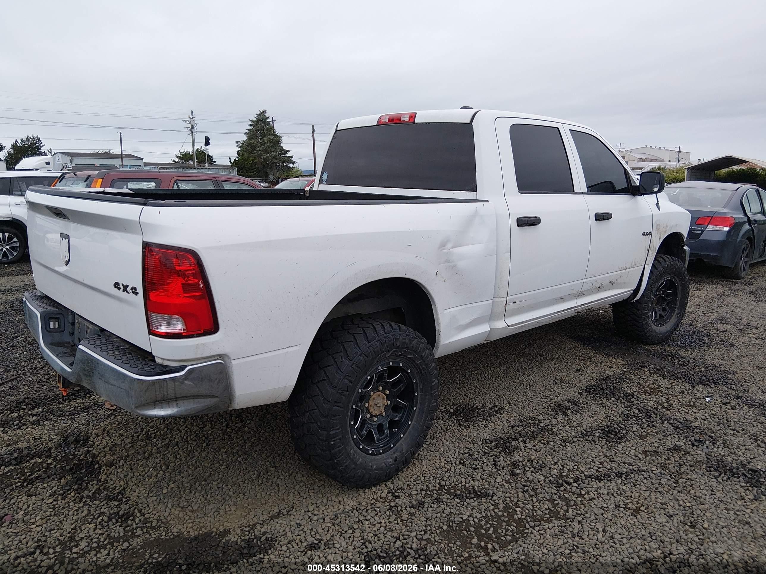2010 Dodge Ram 2500 St White vin: 3D7TT2CT5AG187017
