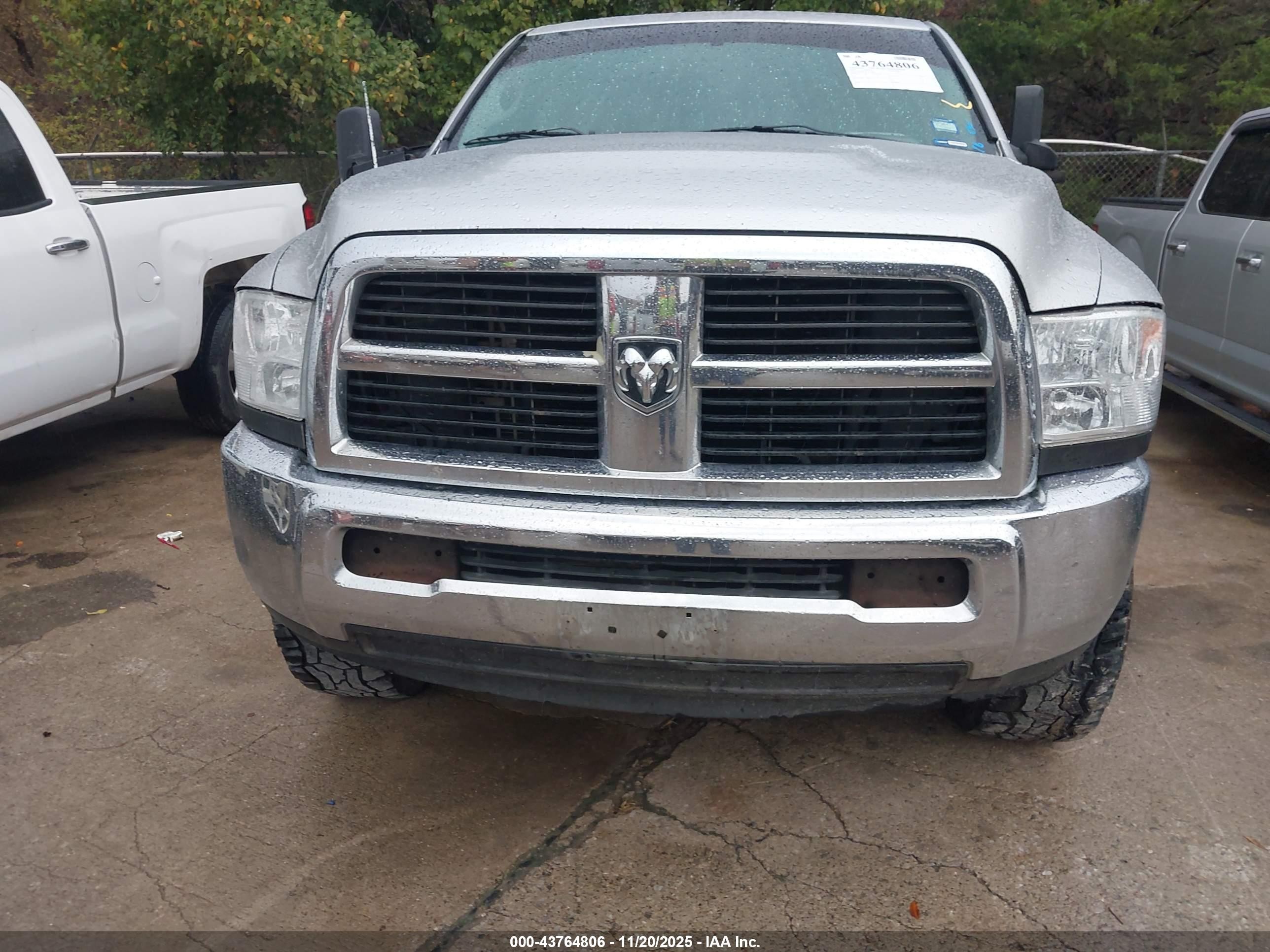 2010 Dodge Ram 2500 St Серебряный vin: 3D7TT2CT6AG148856