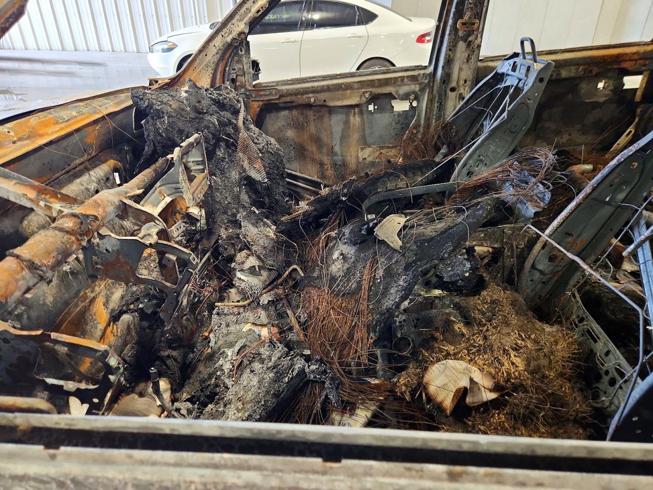 2011 Dodge Ram 2500 Burn vin: 3D7TT2CT8BG629533