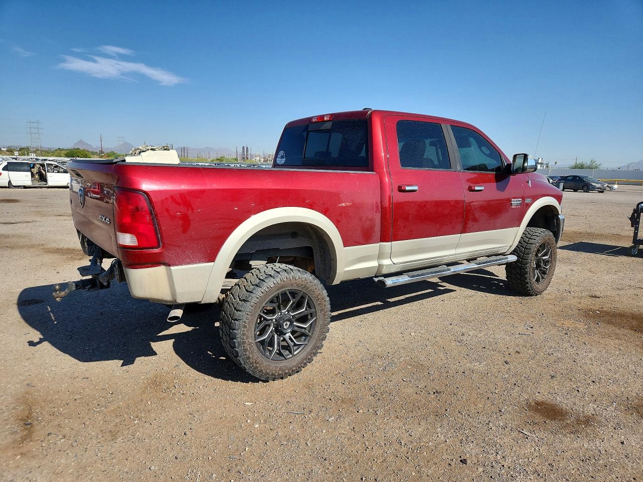 2011 Dodge Ram 2500 Red vin: 3D7TT2CT9BG608304